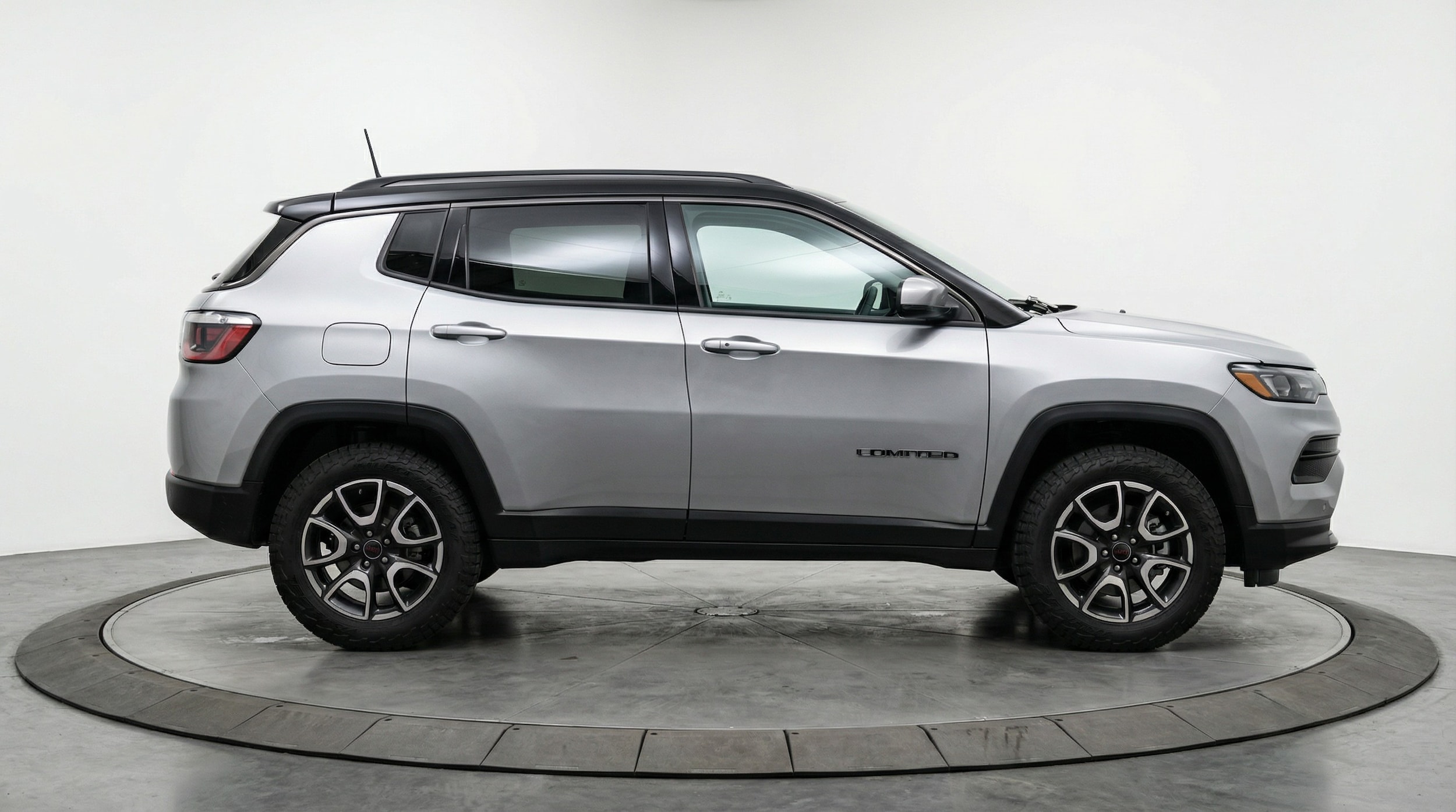 Thumbnail: 2025 Jeep Compass - 8