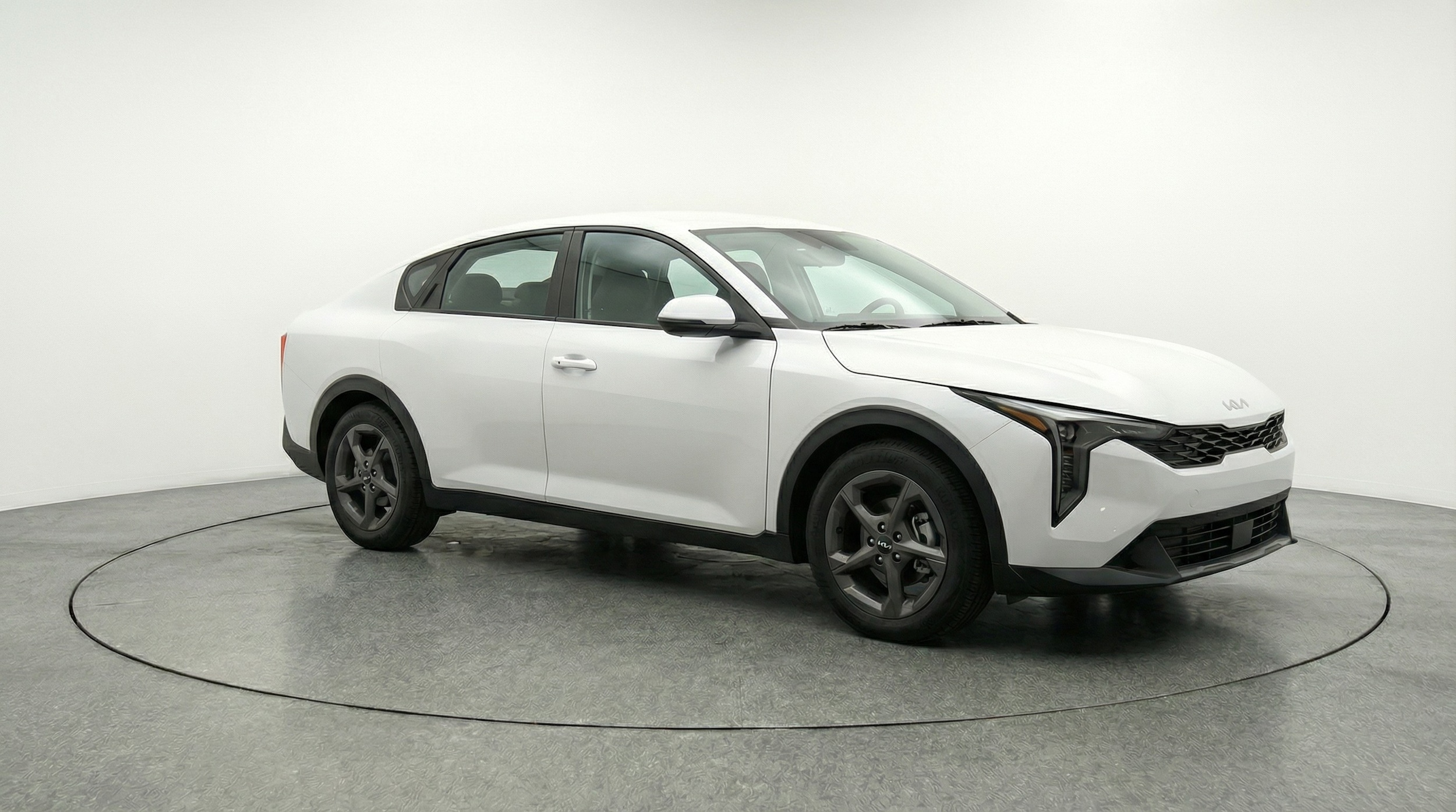 Thumbnail: 2025 Kia K4 - 1