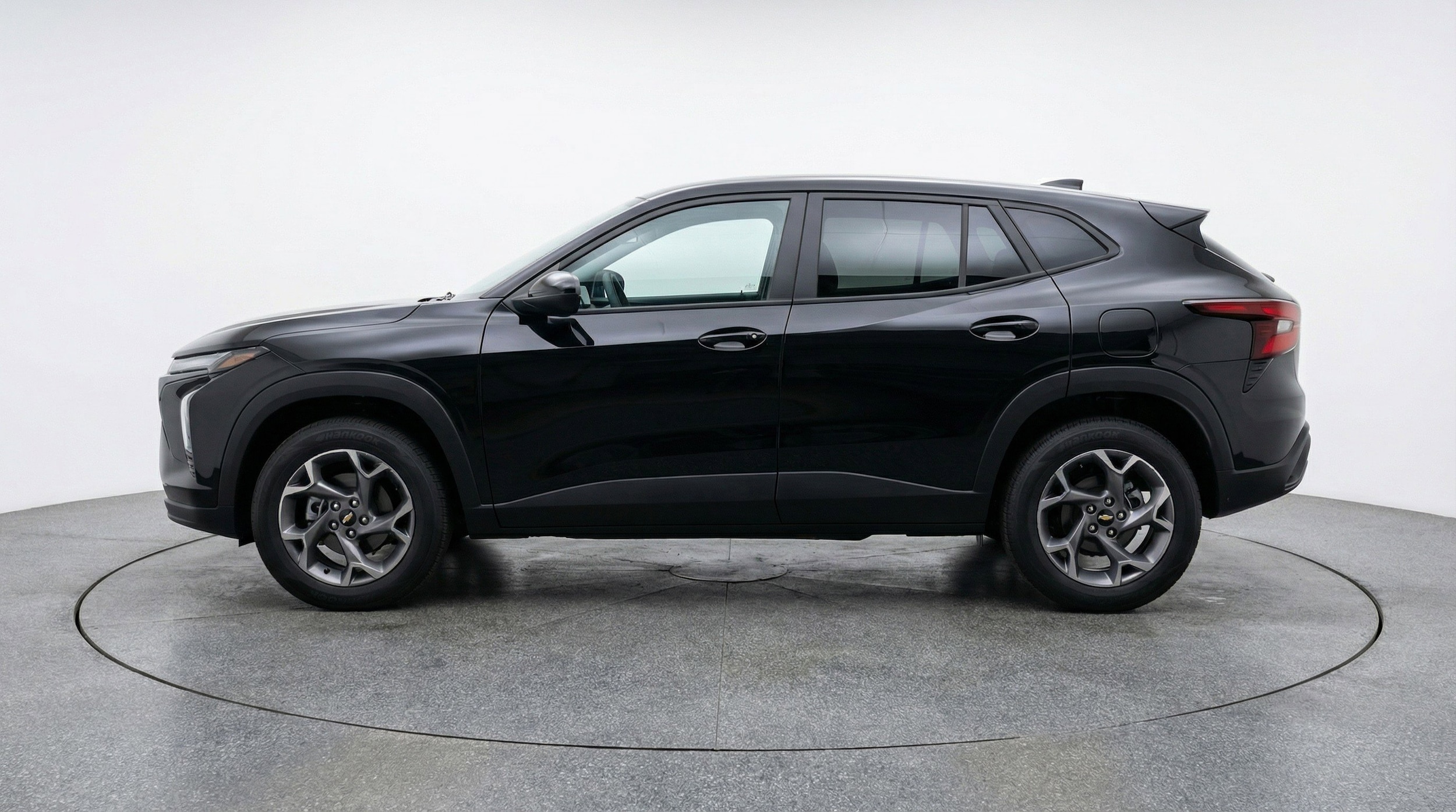 Thumbnail: 2025 Chevrolet Trax - 5