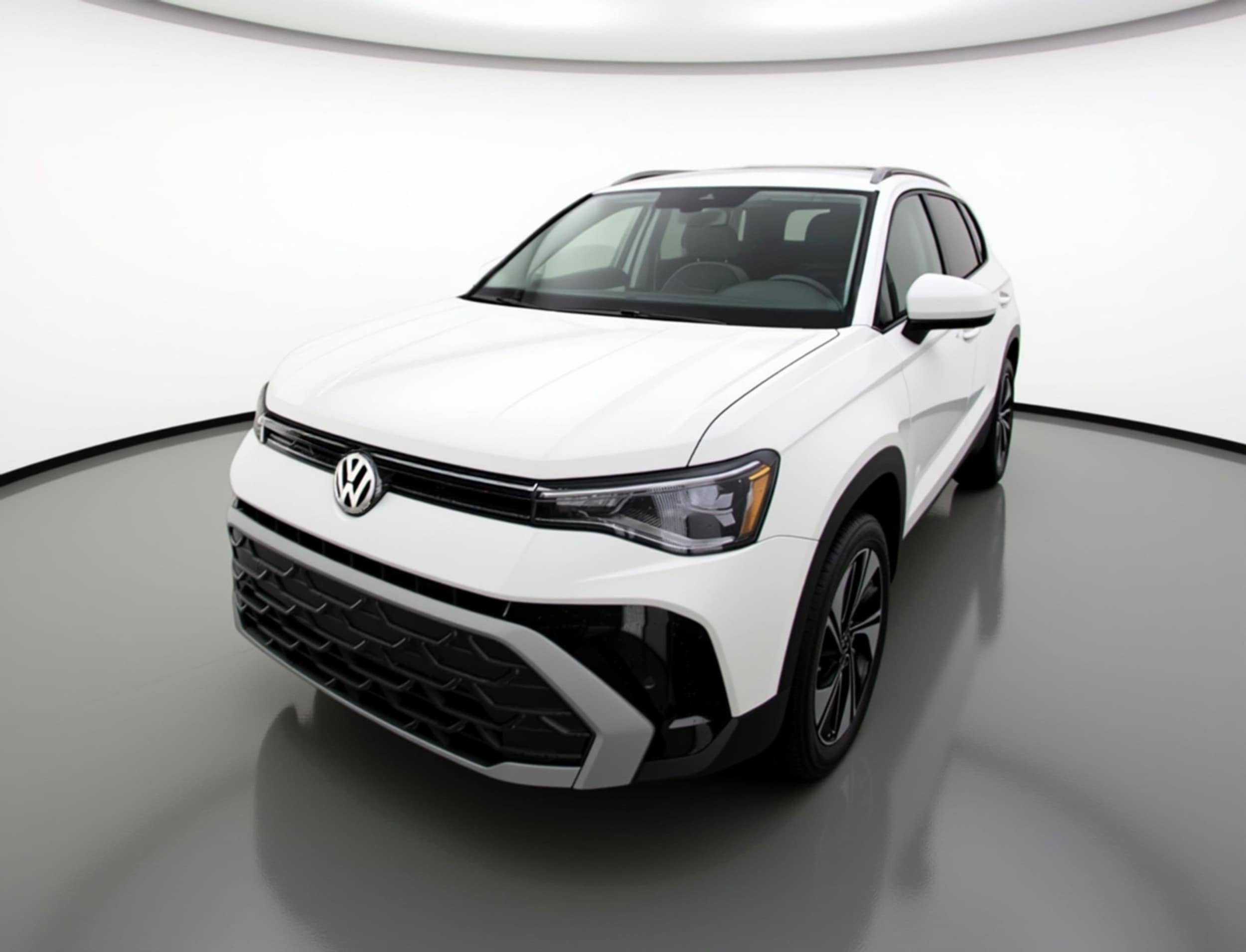 Thumbnail: 2025 Volkswagen Taos - 3