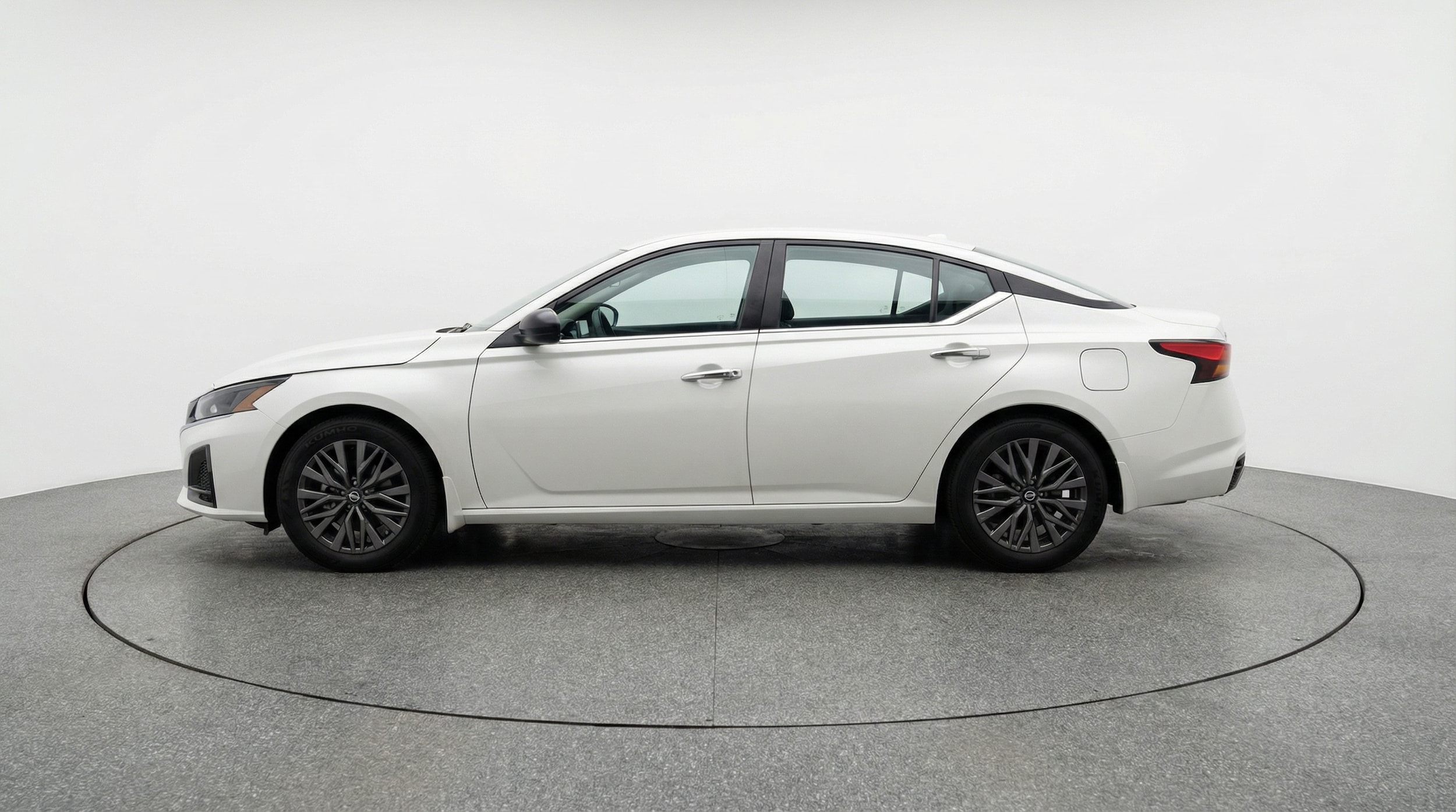 Thumbnail: 2025 Nissan Altima - 4