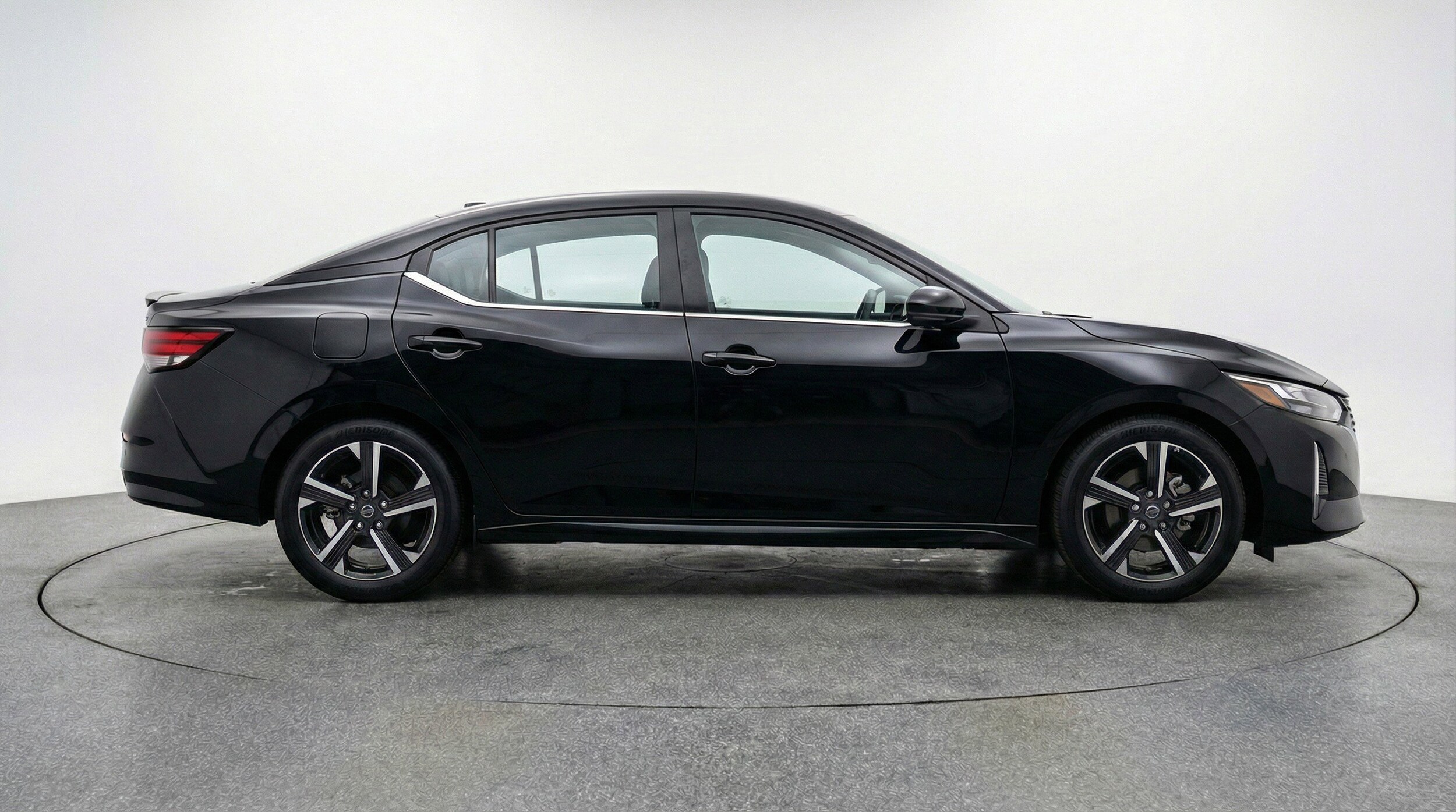 Thumbnail: 2025 Nissan Sentra - 11