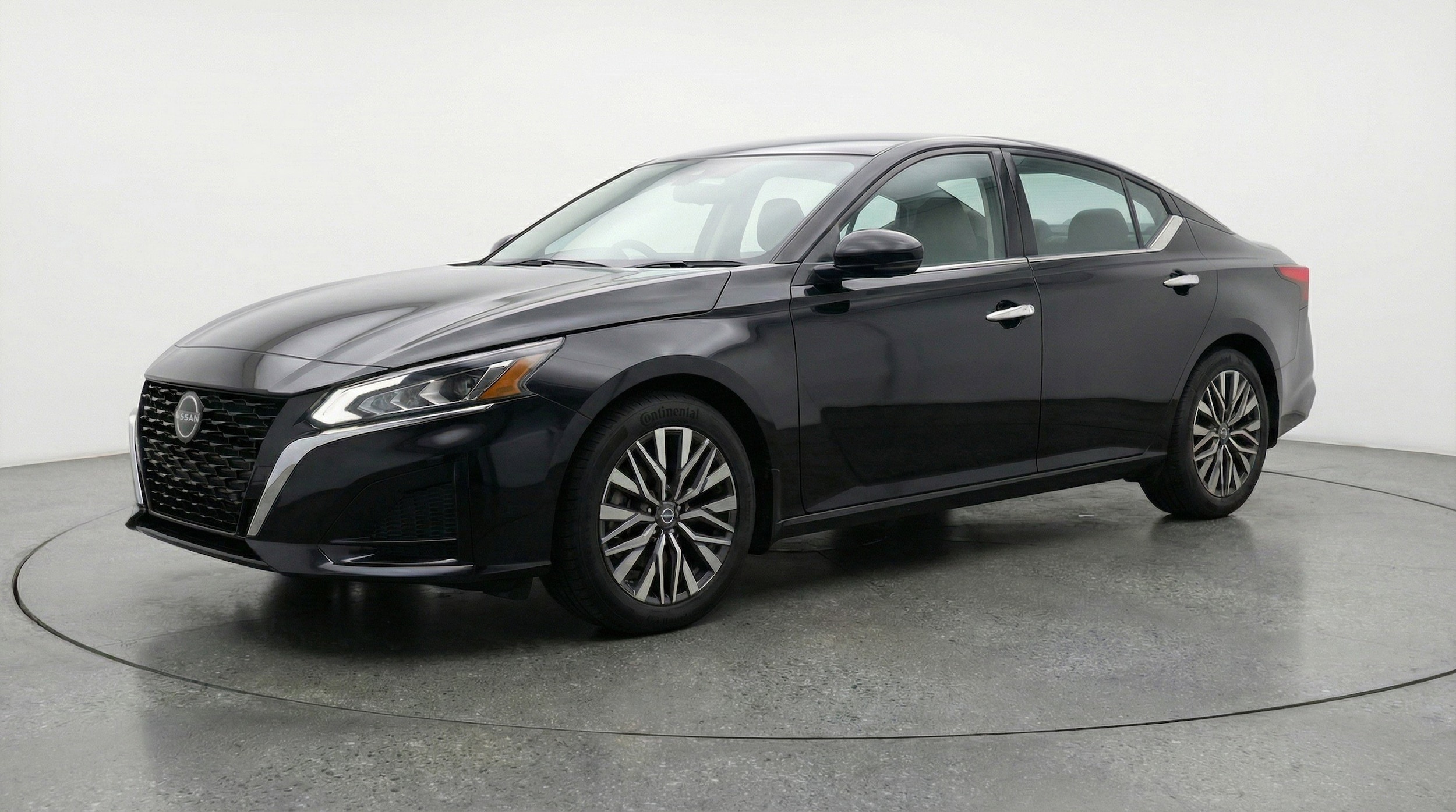 Thumbnail: 2025 Nissan Altima - 3