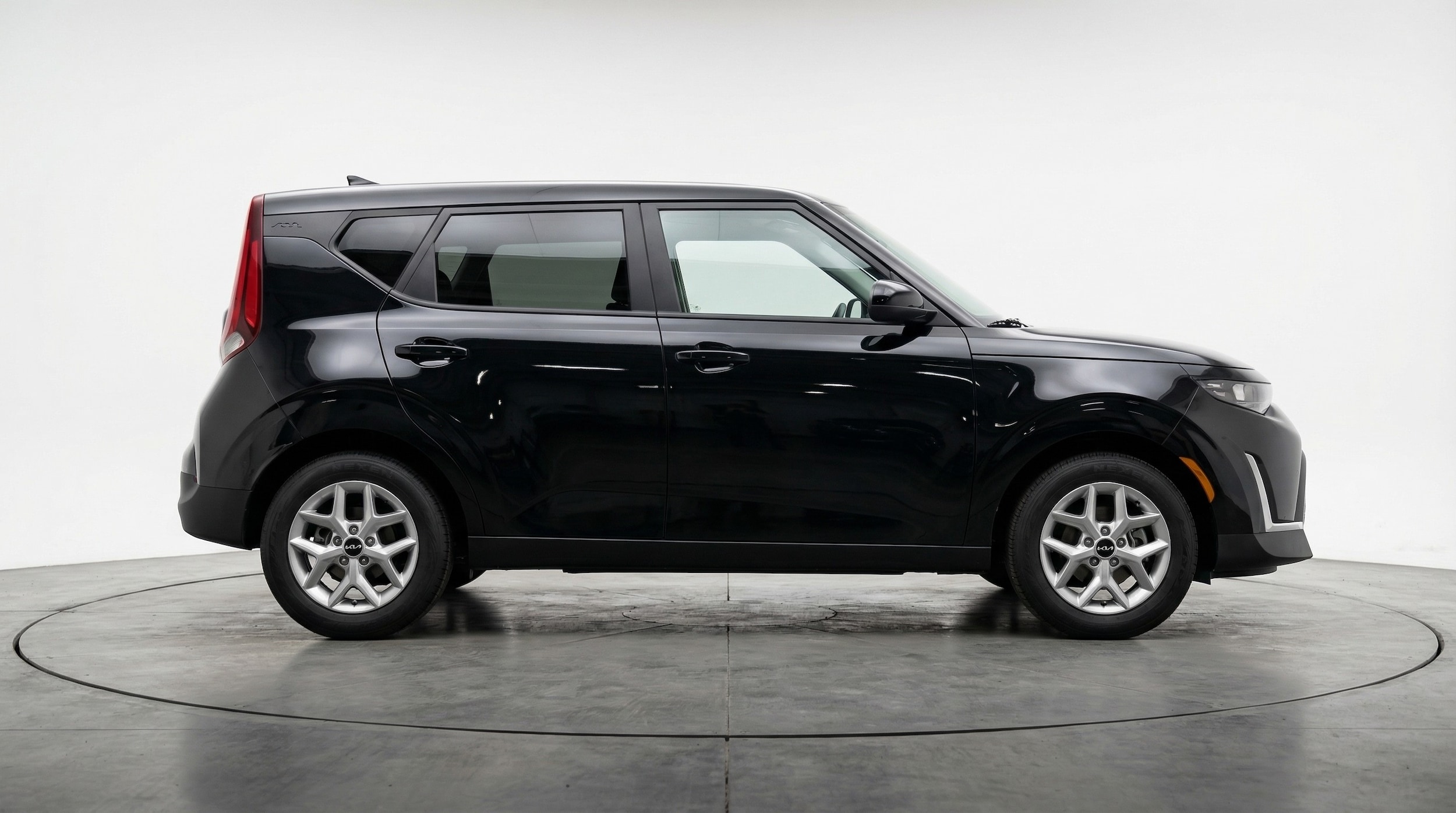 Thumbnail: 2025 Kia Soul - 8