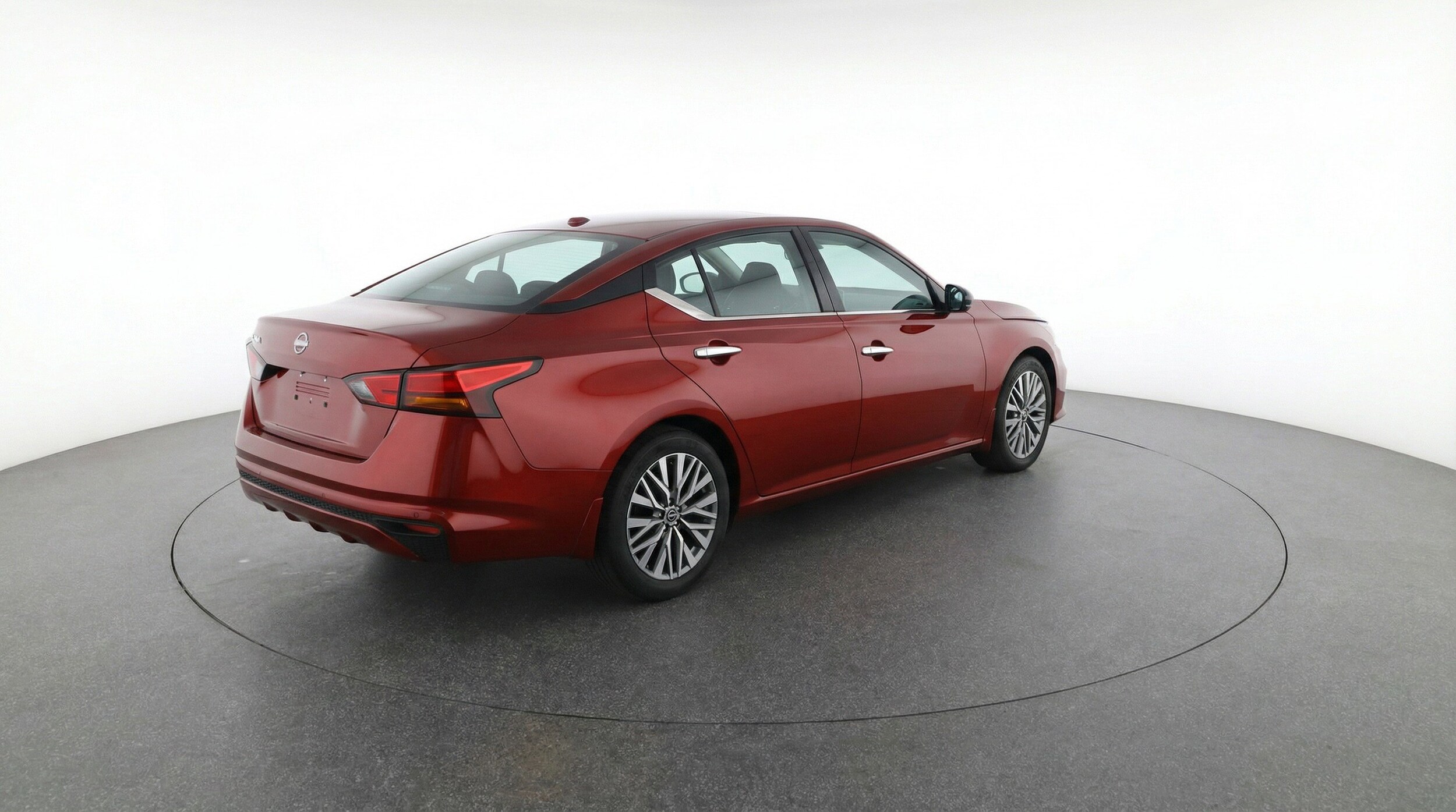 Thumbnail: 2025 Nissan Altima - 9