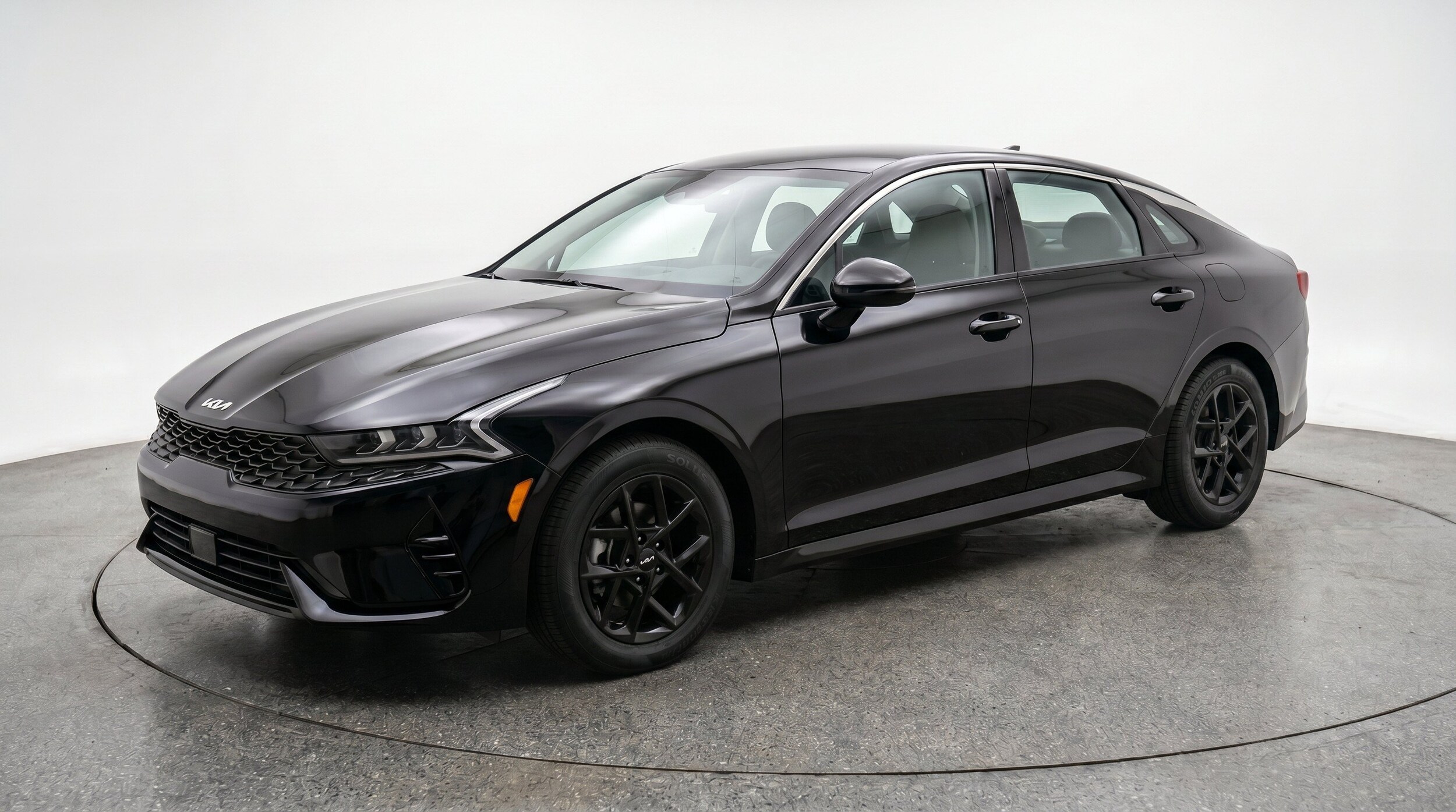 Thumbnail: 2025 Kia K5 - 3