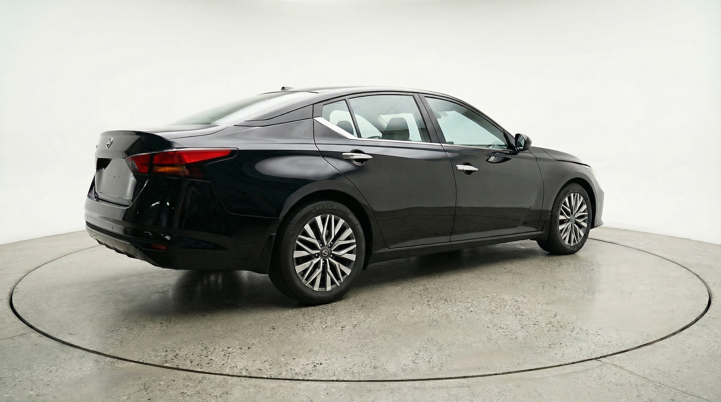 Thumbnail: 2025 Nissan Altima - 7