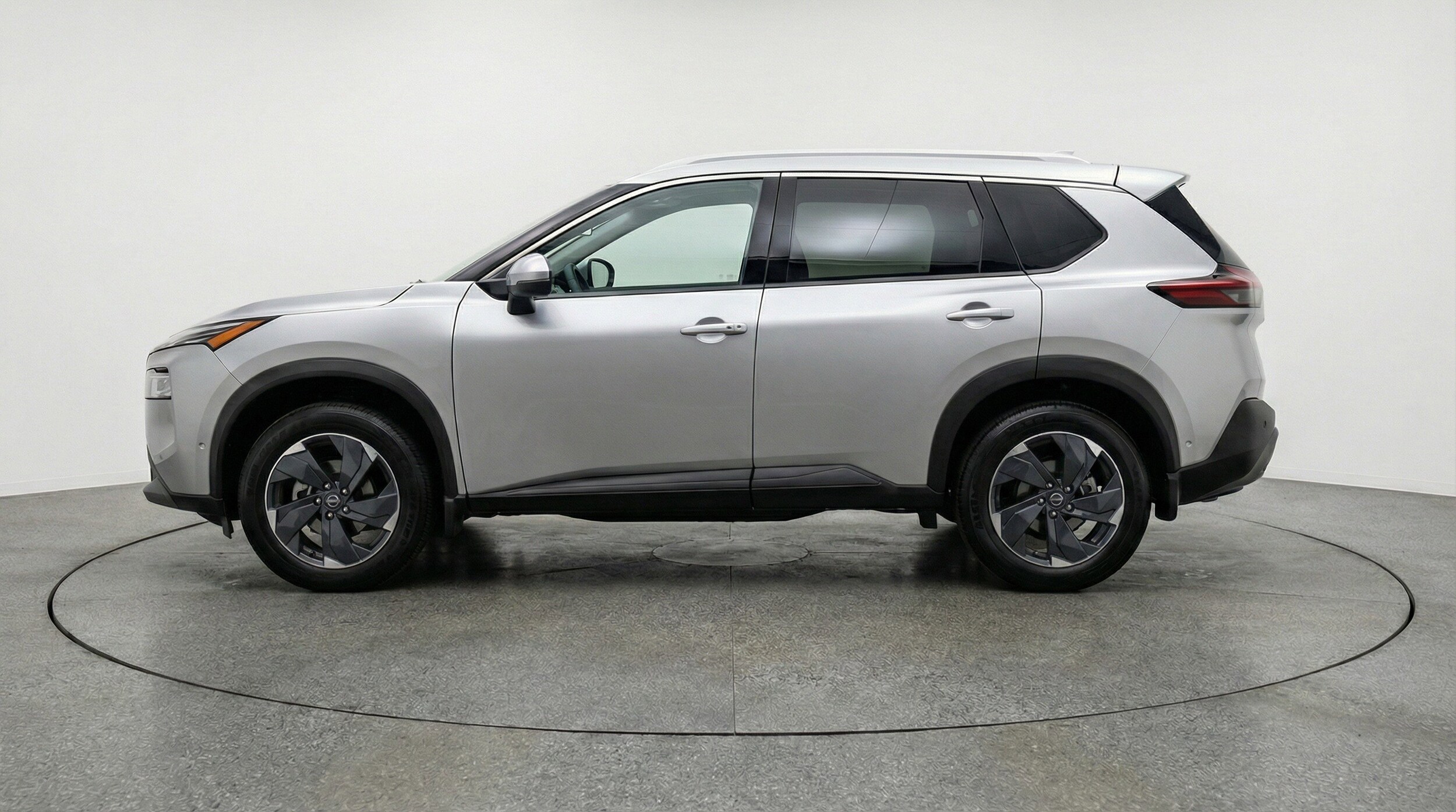 Thumbnail: 2025 Nissan Rogue - 5