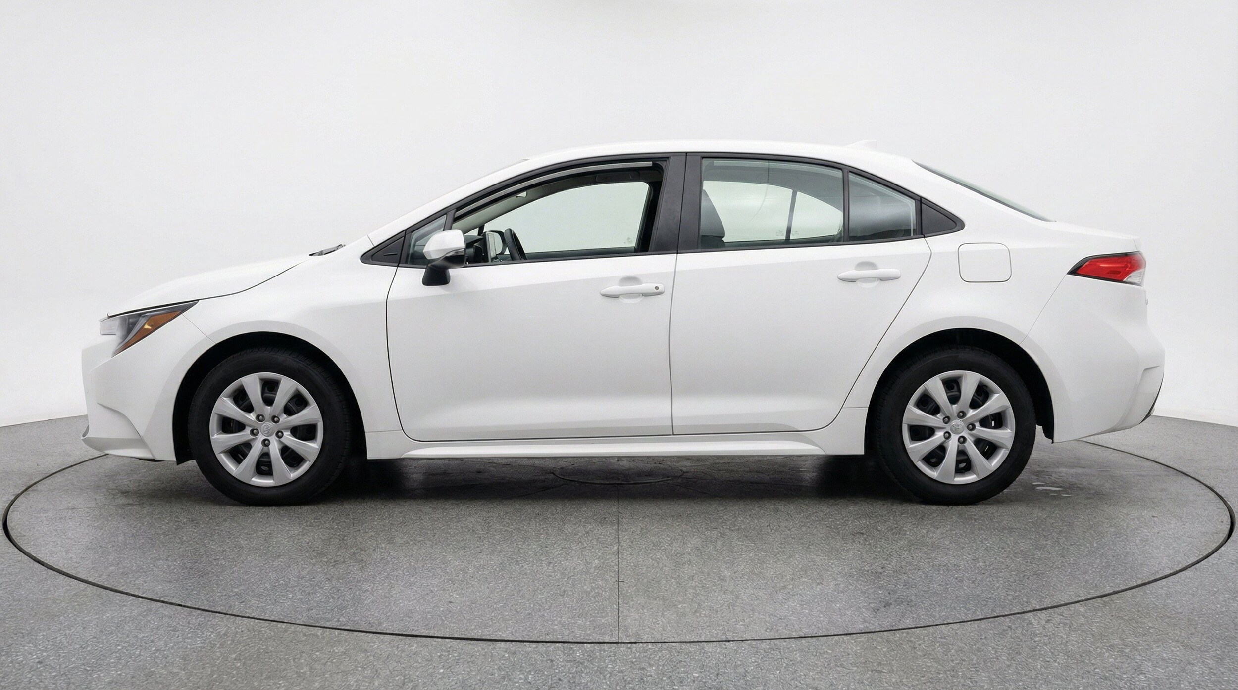 Thumbnail: 2025 Toyota Corolla - 5