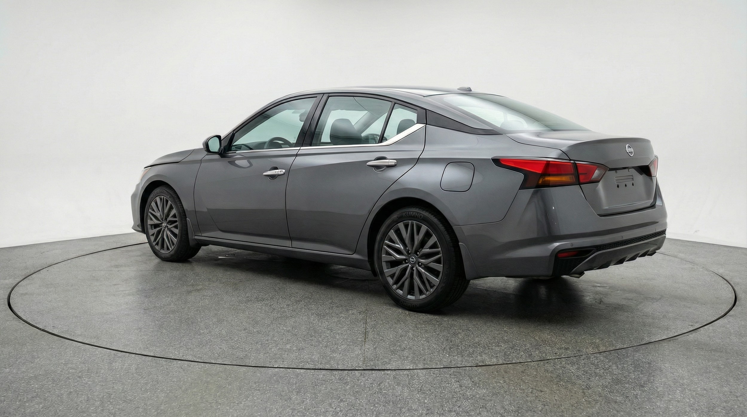 Thumbnail: 2025 Nissan Altima - 5