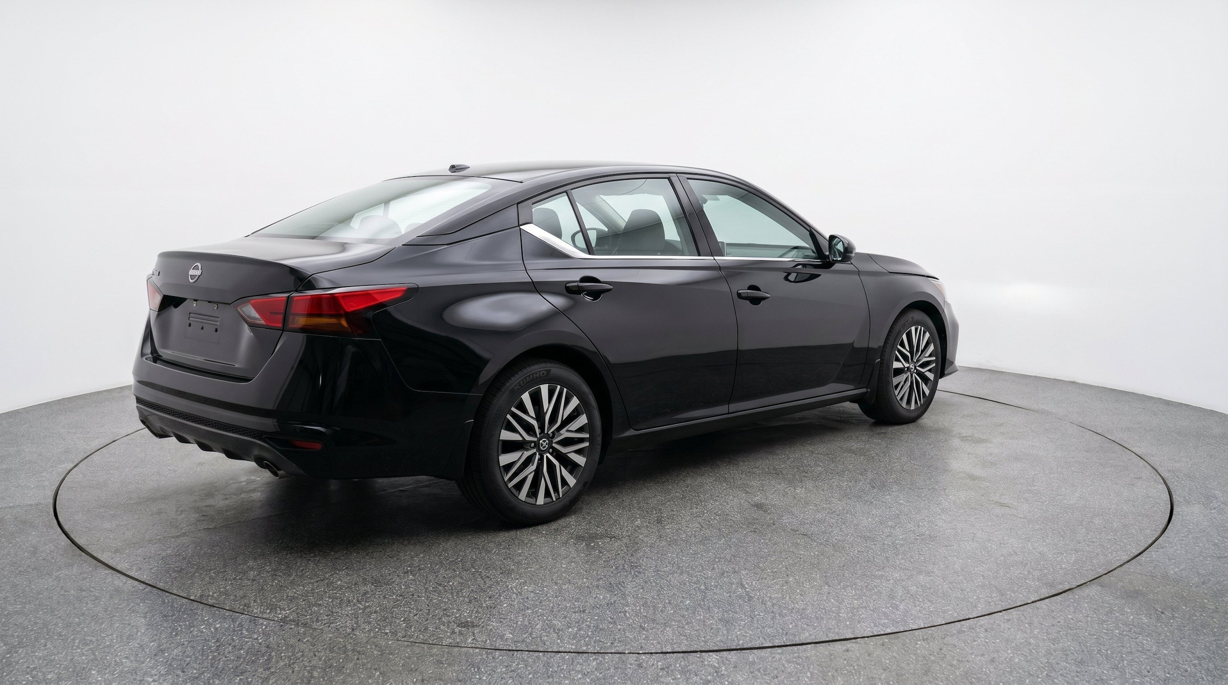 Thumbnail: 2025 Nissan Altima - 9