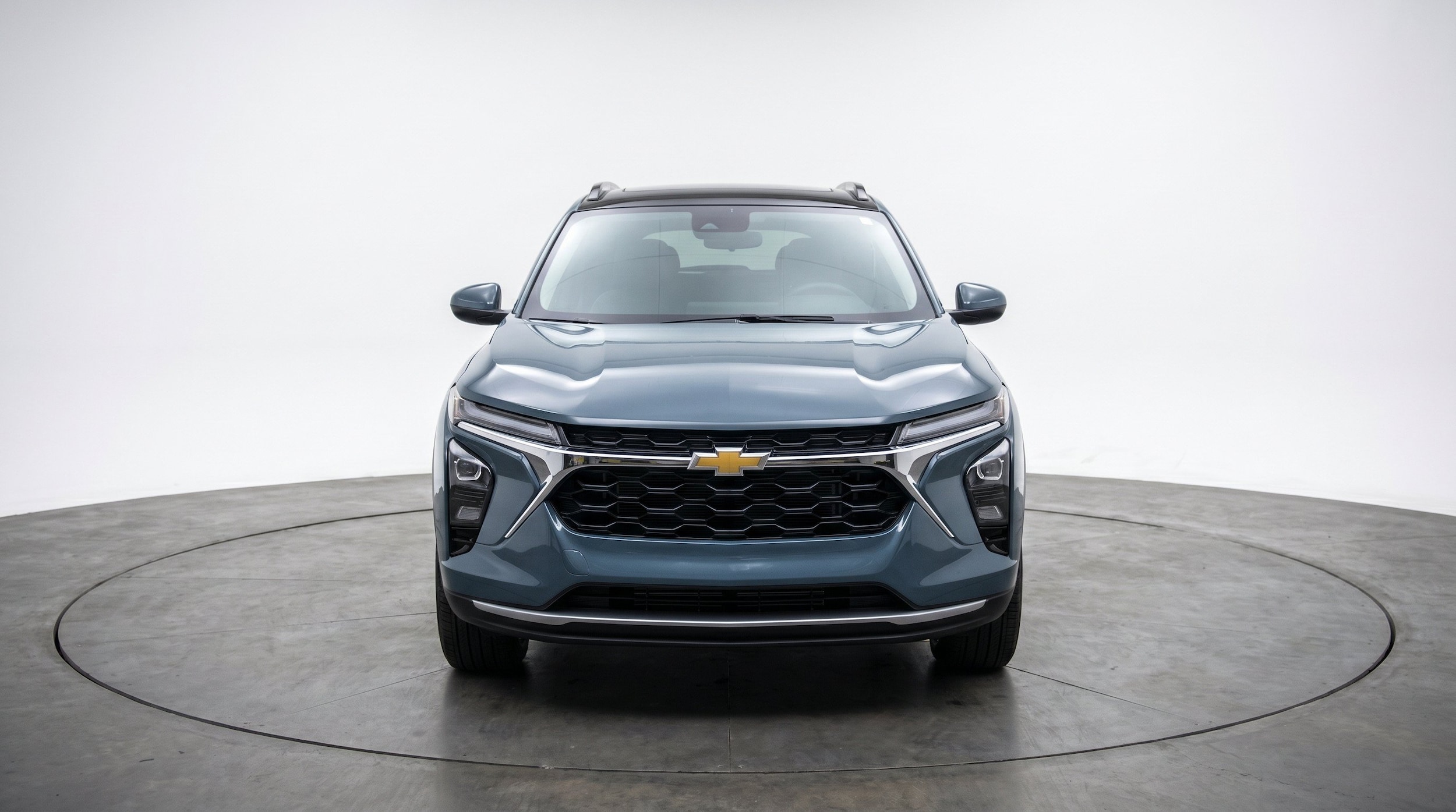 Thumbnail: 2025 Chevrolet Trax - 2