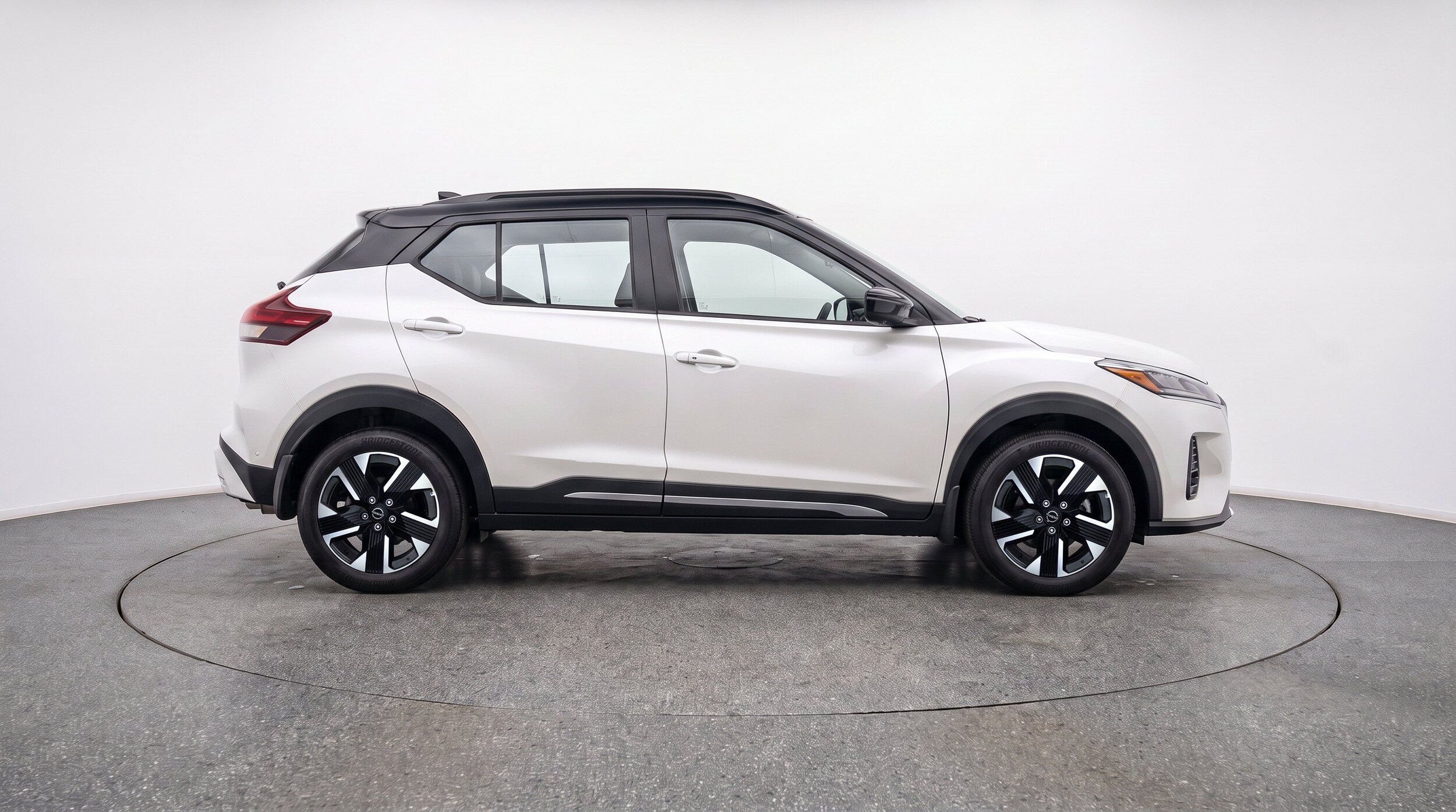 Thumbnail: 2026 Nissan Kicks - 11
