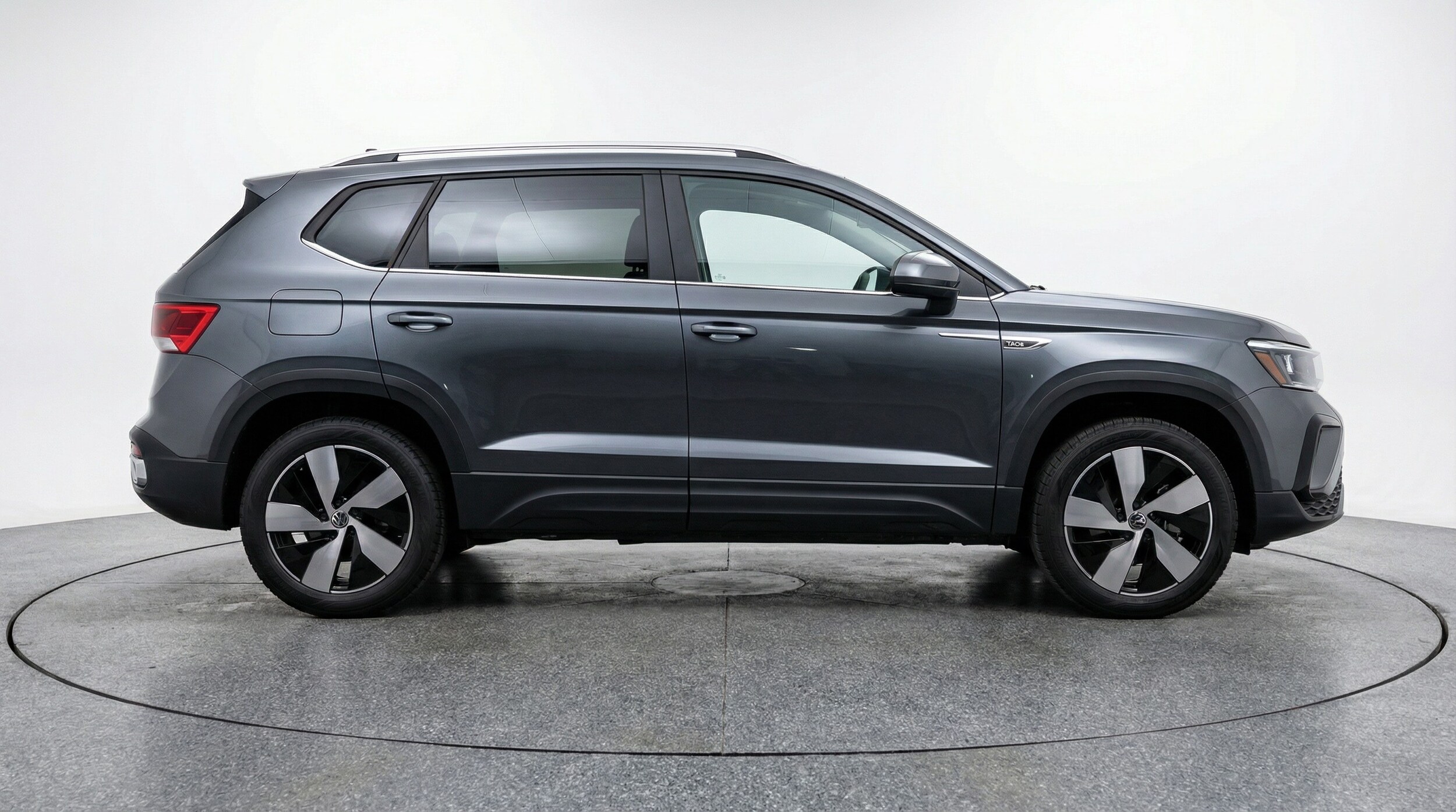 Thumbnail: 2025 Volkswagen Taos - 8