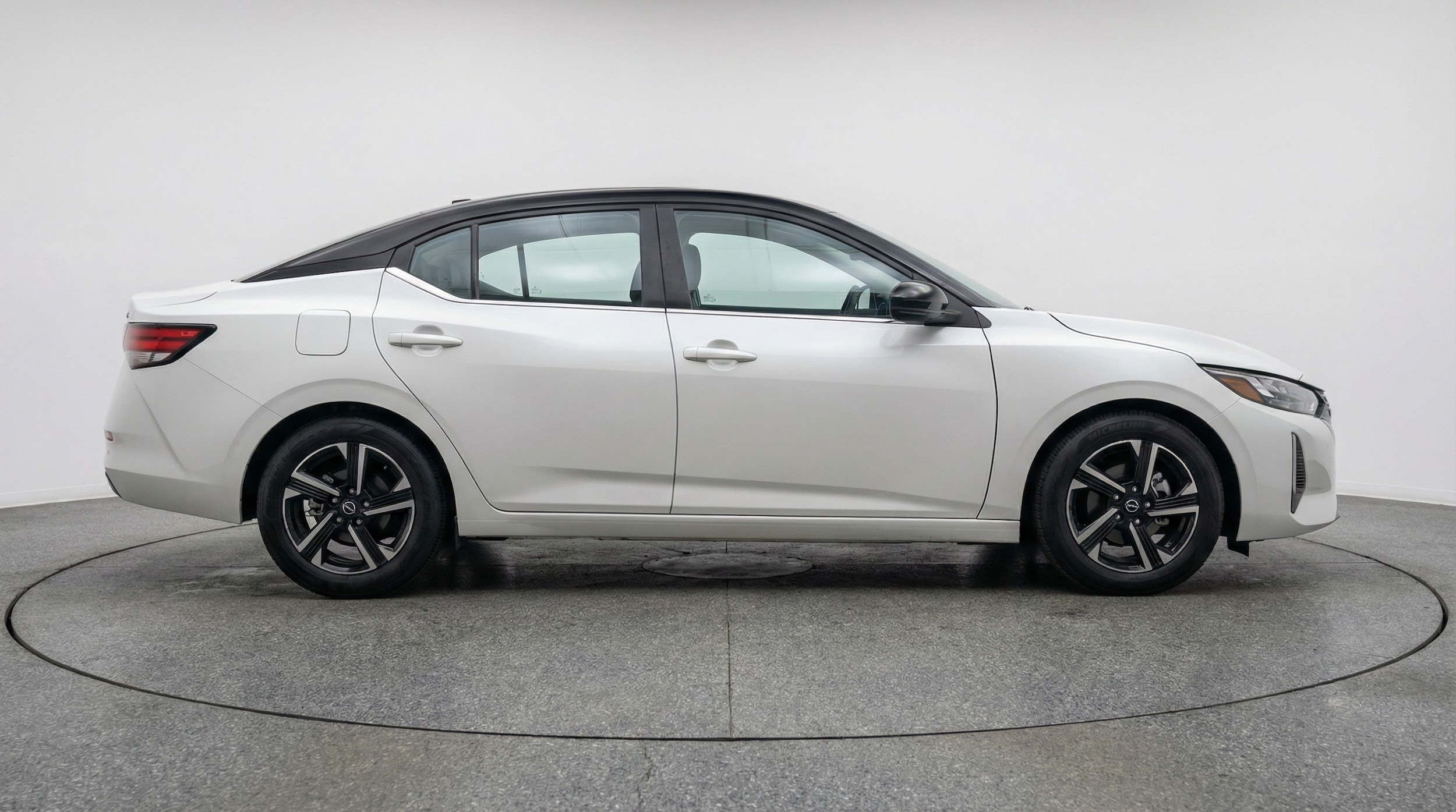 Thumbnail: 2025 Nissan Sentra - 8