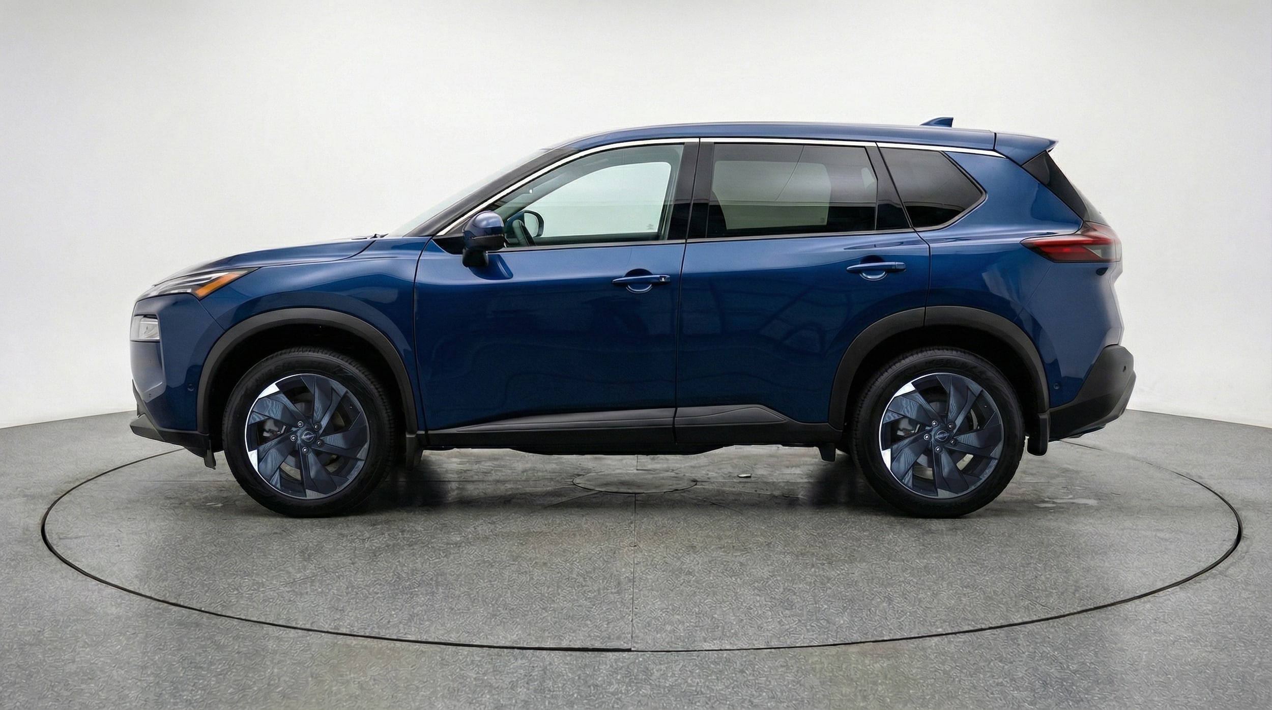 Thumbnail: 2025 Nissan Rogue - 4