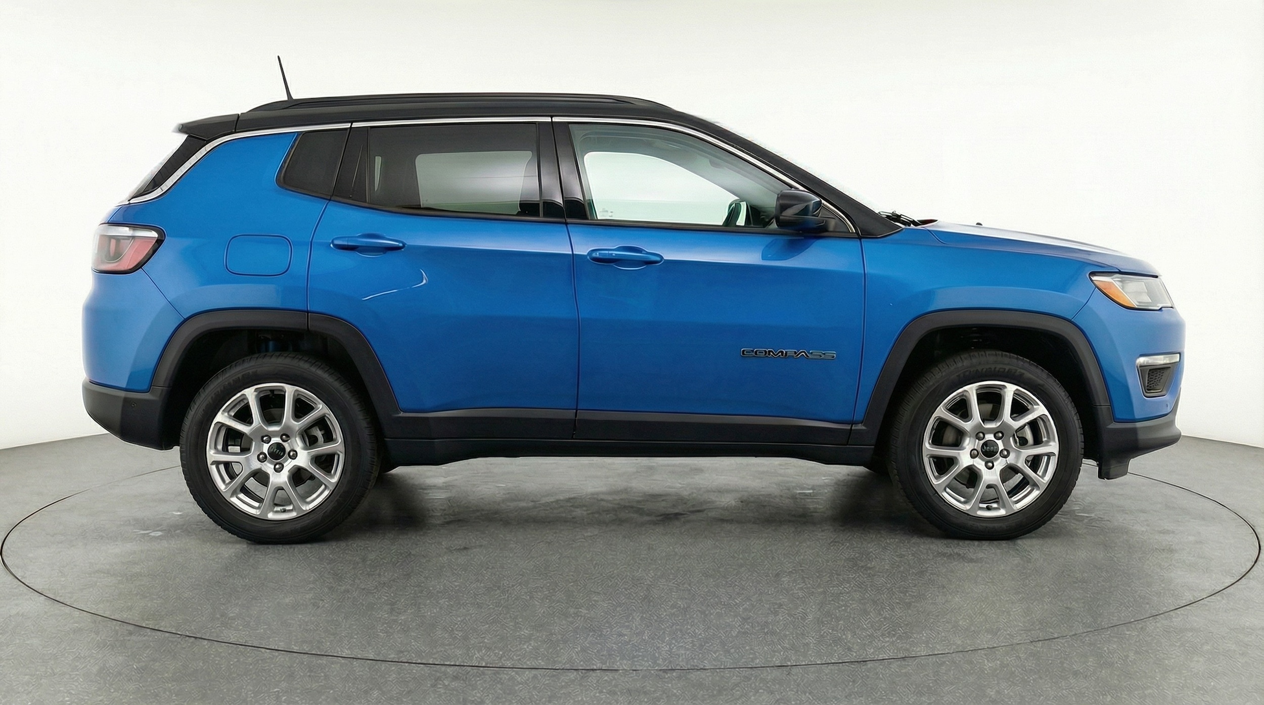 Thumbnail: 2025 Jeep Compass - 8