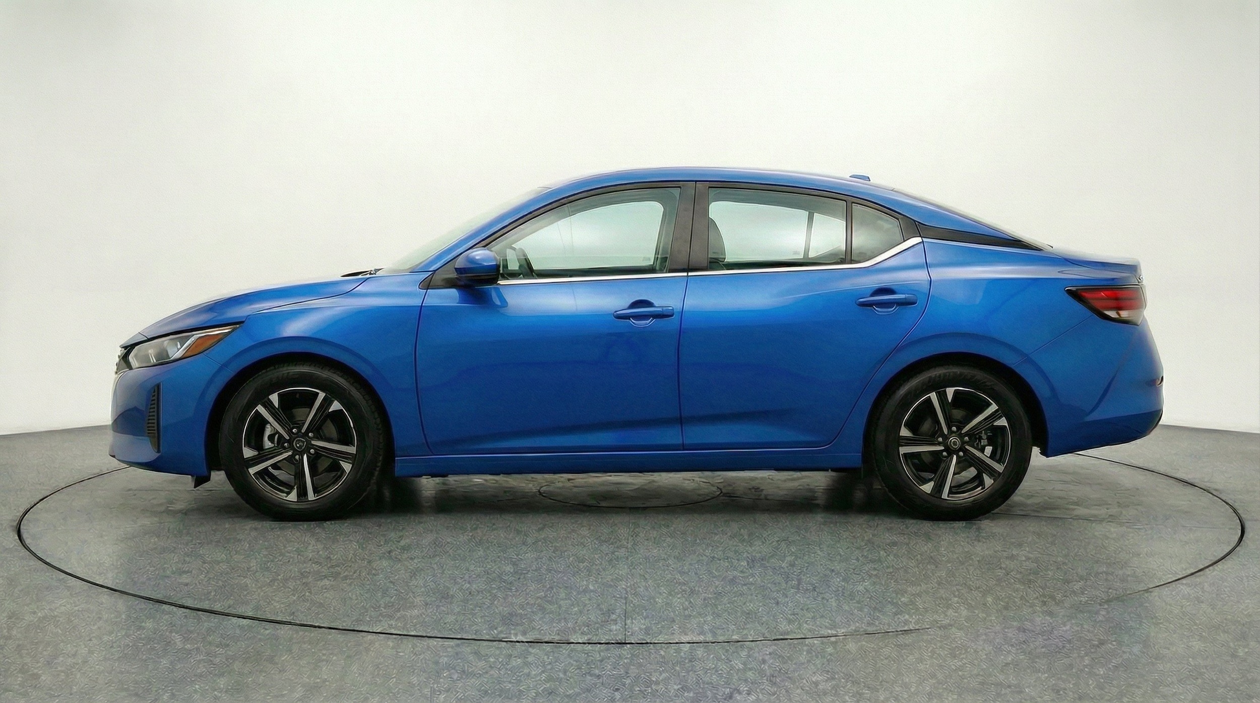 Thumbnail: 2025 Nissan Sentra - 5