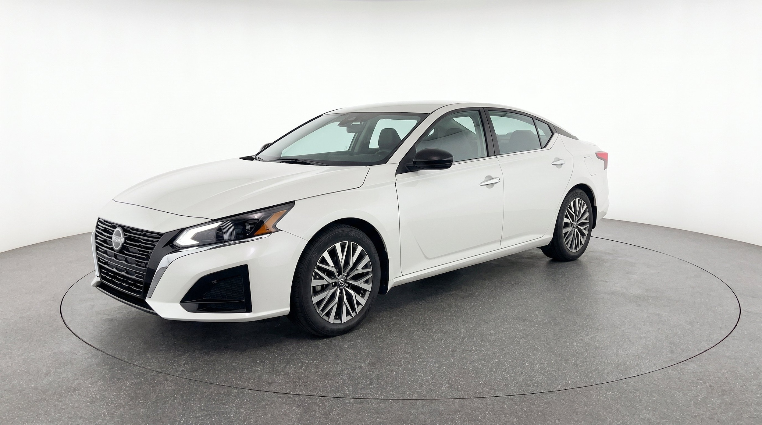 Thumbnail: 2025 Nissan Altima - 3