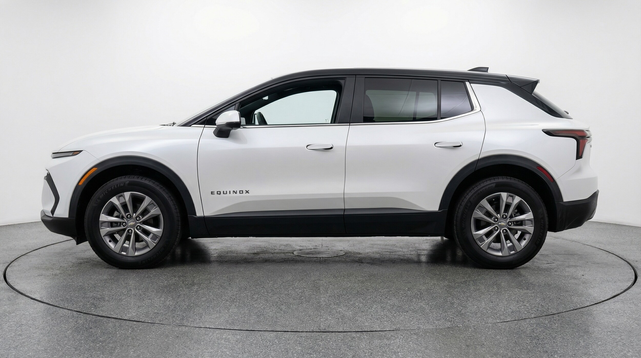 Thumbnail: 2025 Chevrolet Equinox - 4