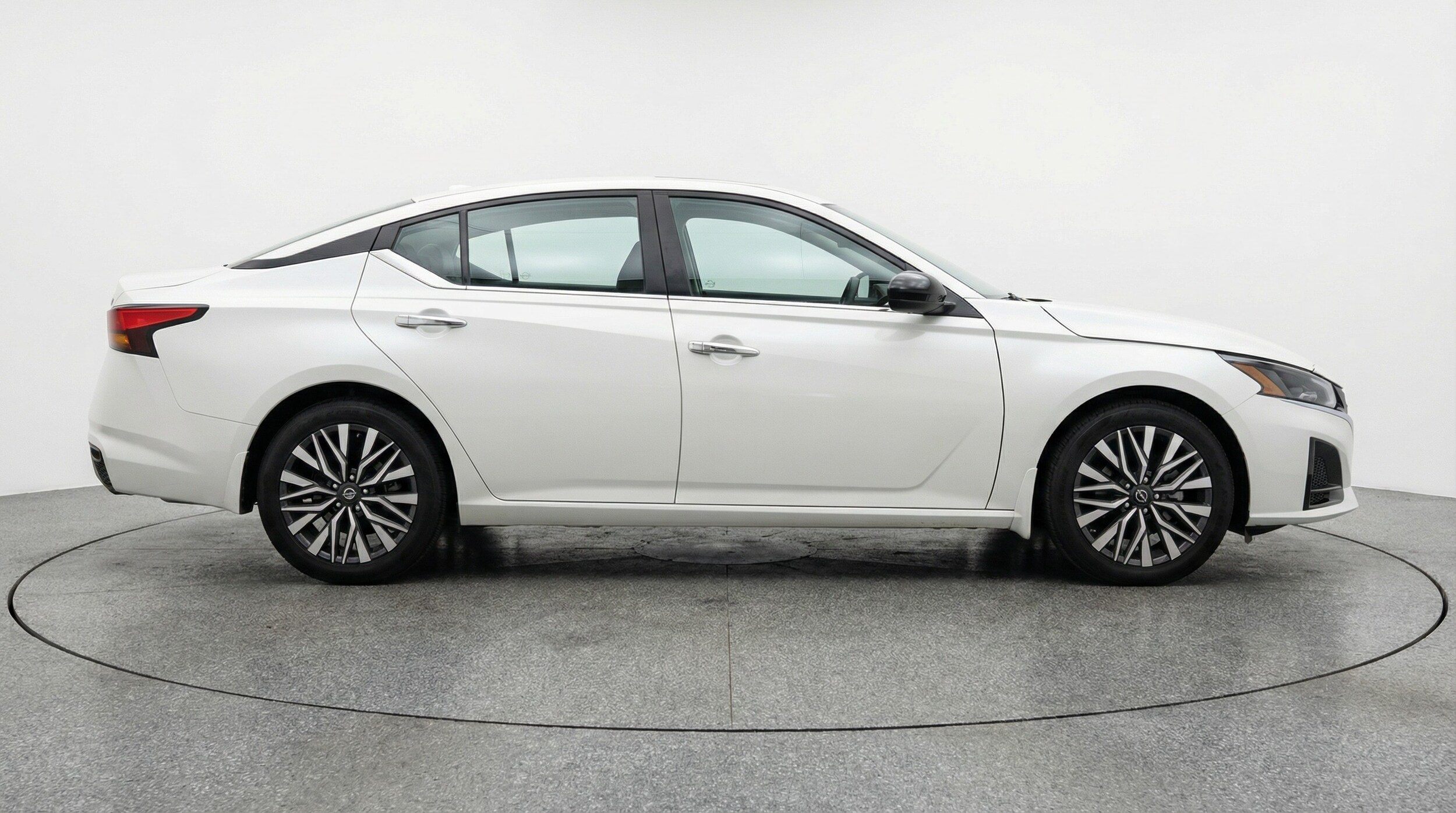 Thumbnail: 2025 Nissan Altima - 8