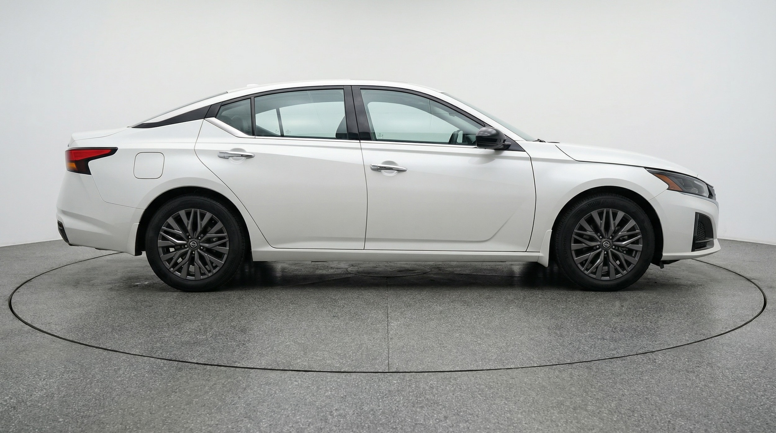 Thumbnail: 2025 Nissan Altima - 8