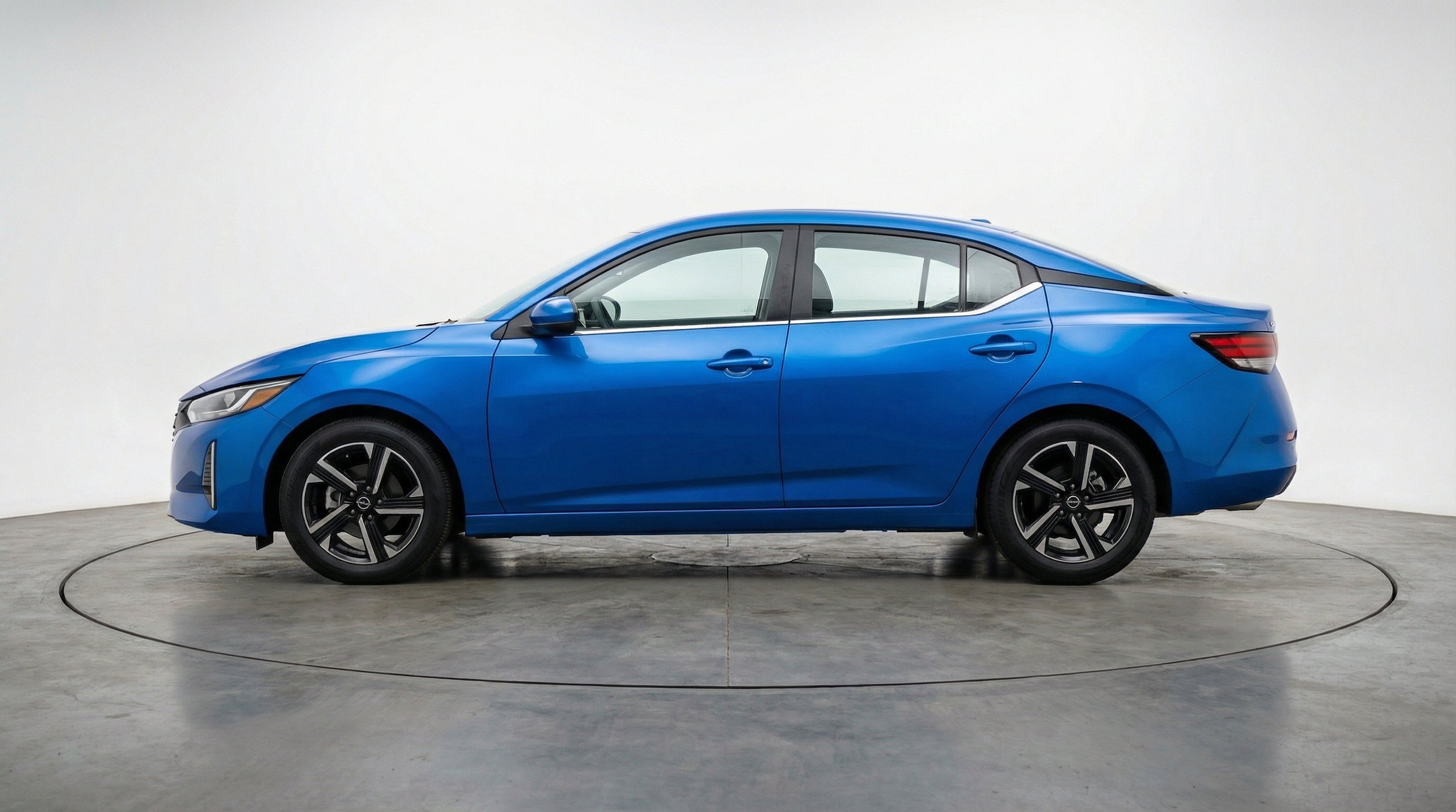 Thumbnail: 2025 Nissan Sentra - 5