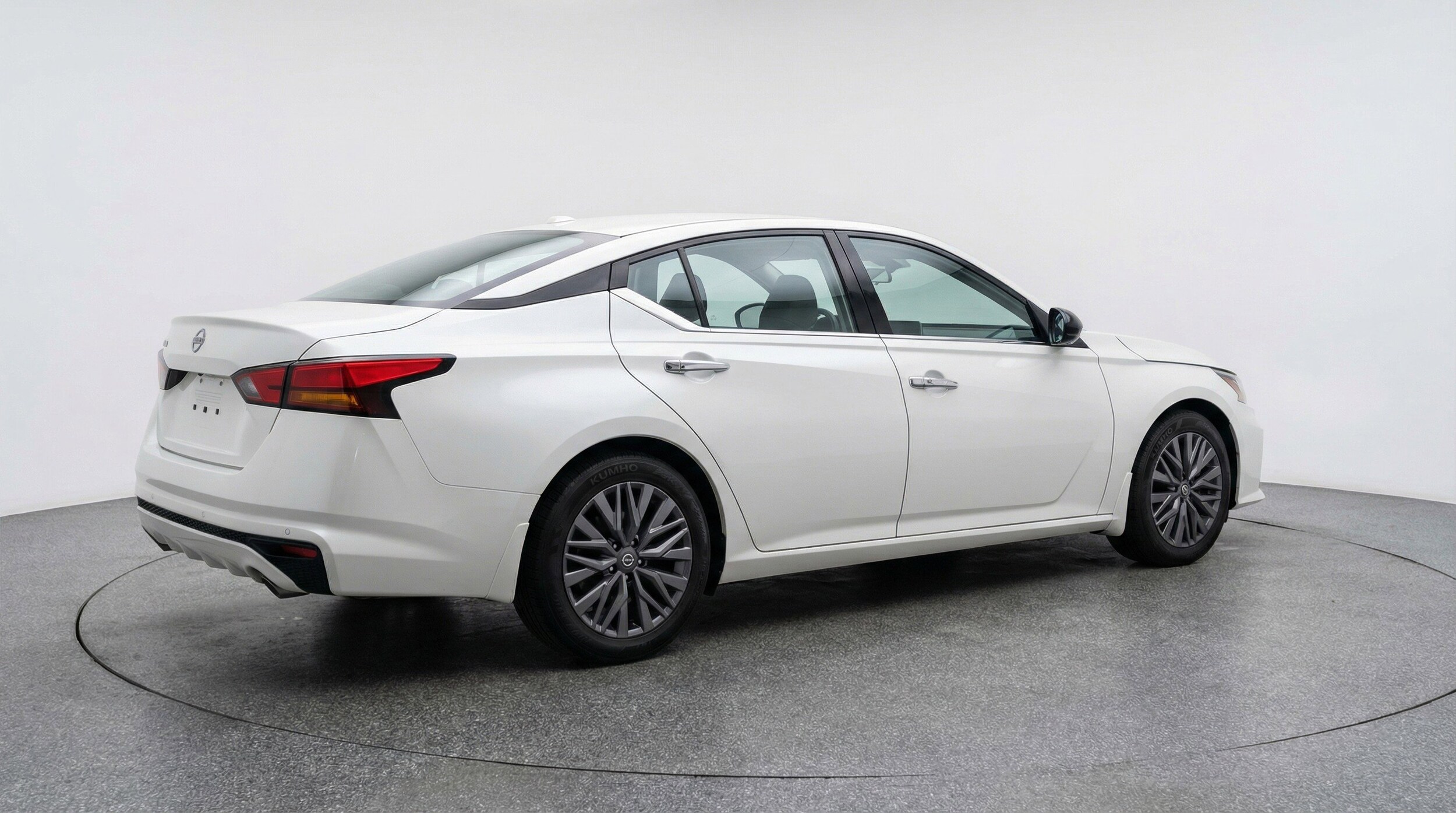 Thumbnail: 2025 Nissan Altima - 9