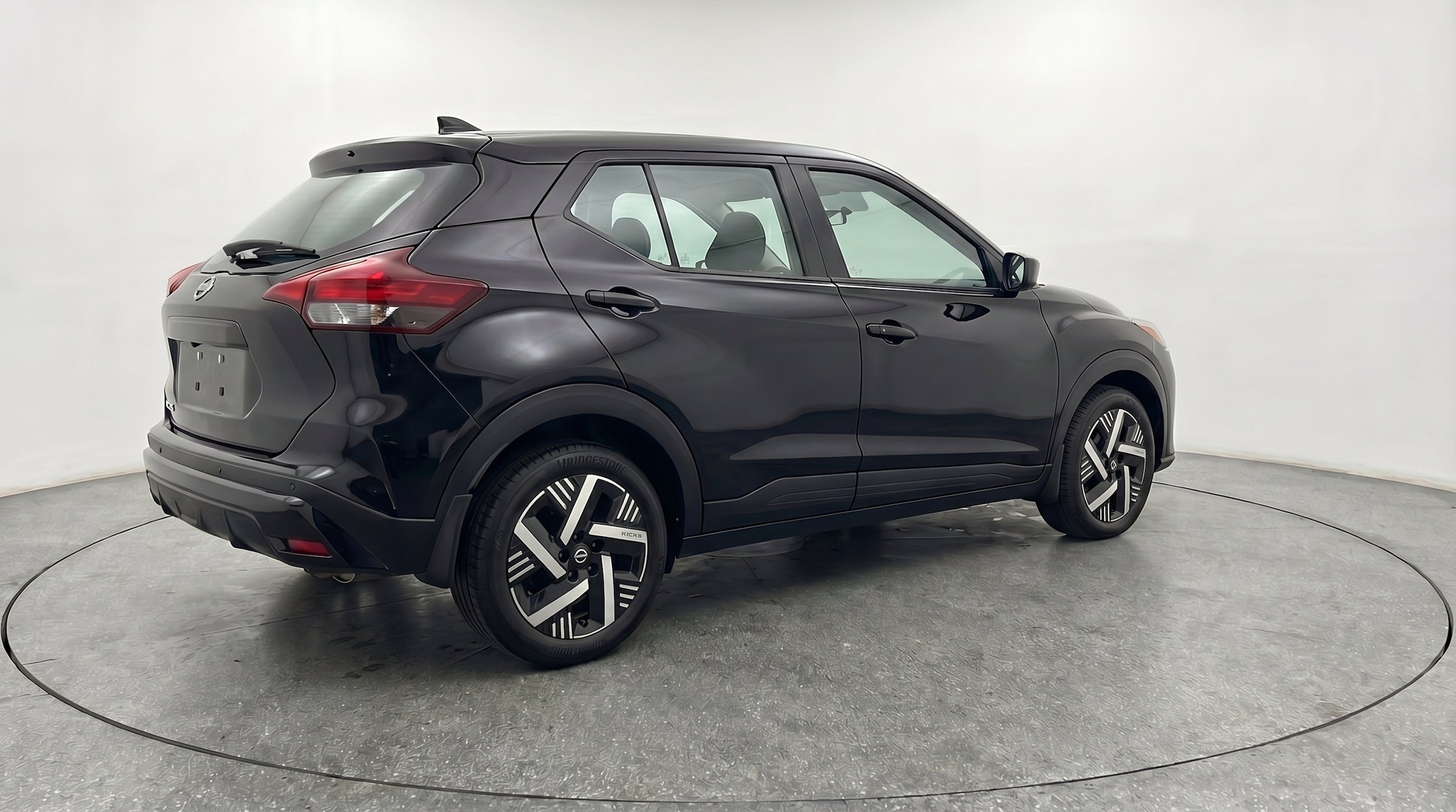 Thumbnail: 2026 Nissan Kicks - 9