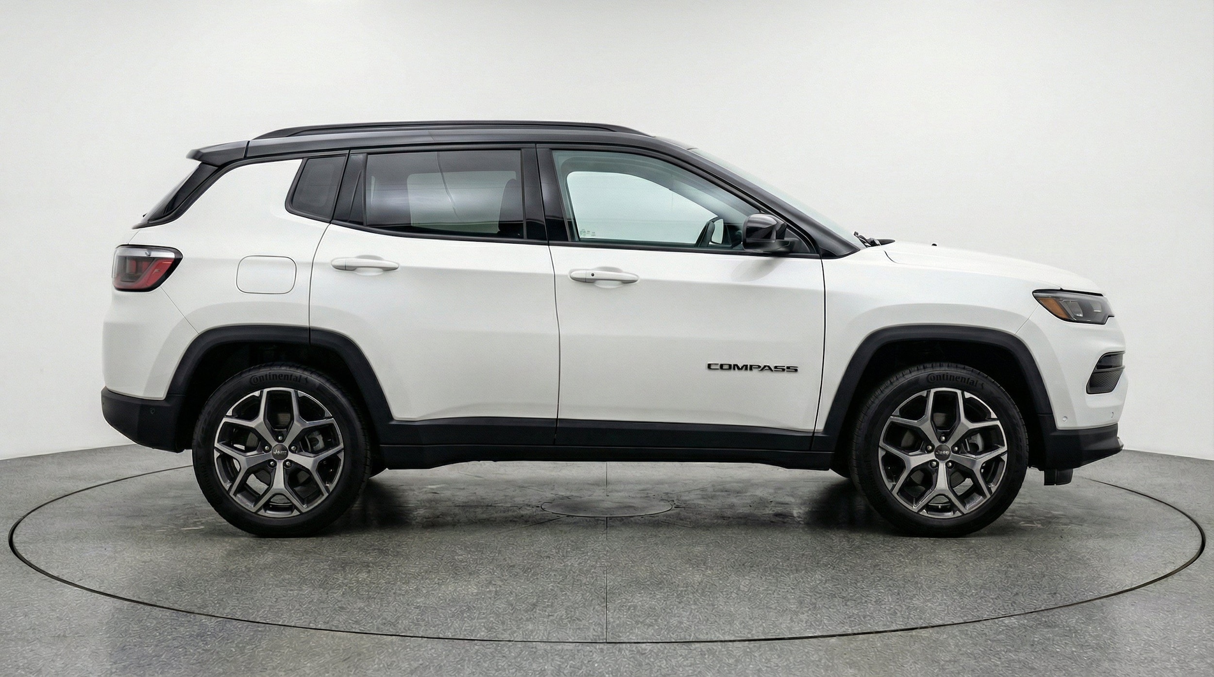 Thumbnail: 2025 Jeep Compass - 10