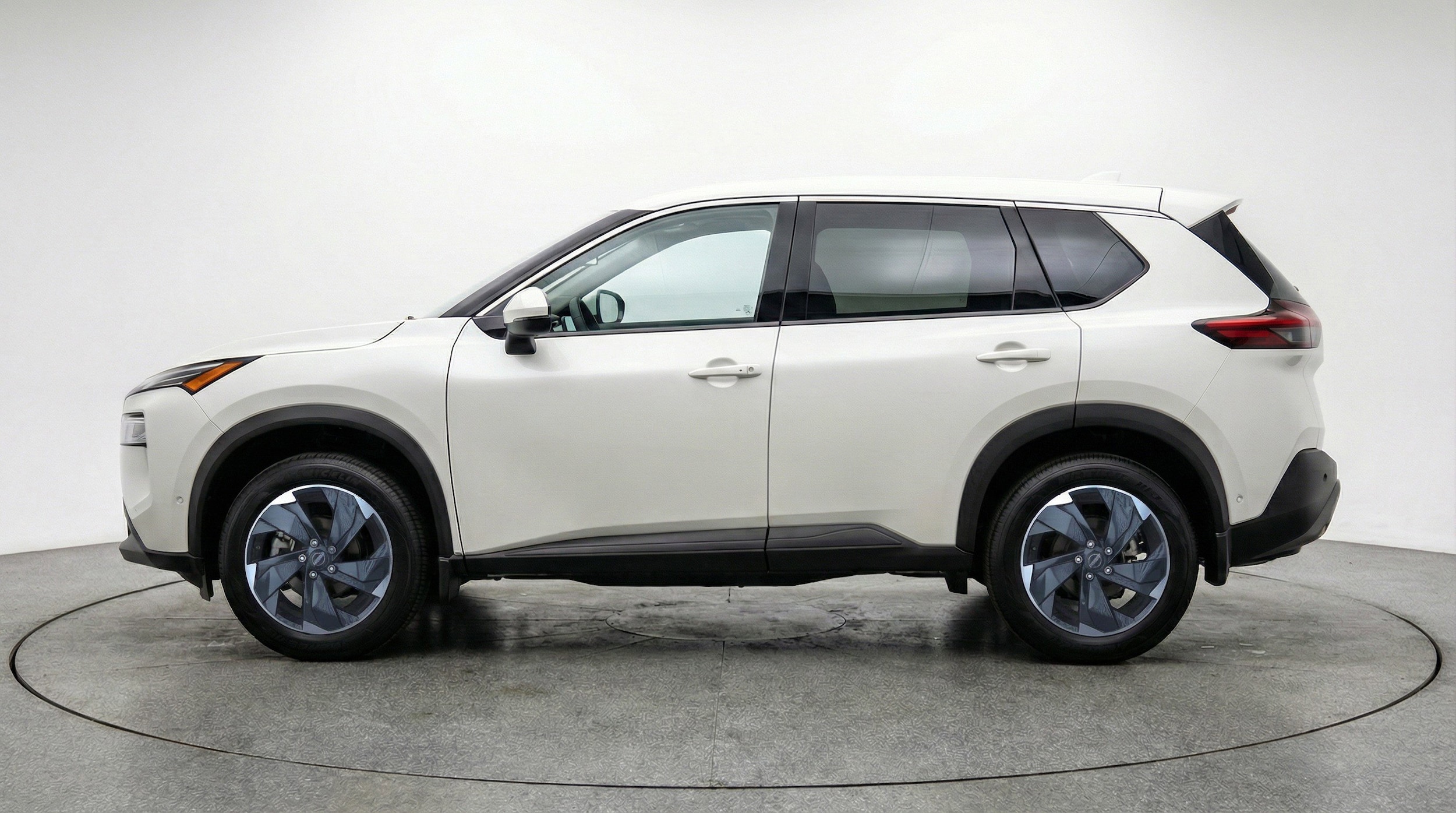 Thumbnail: 2025 Nissan Rogue - 5
