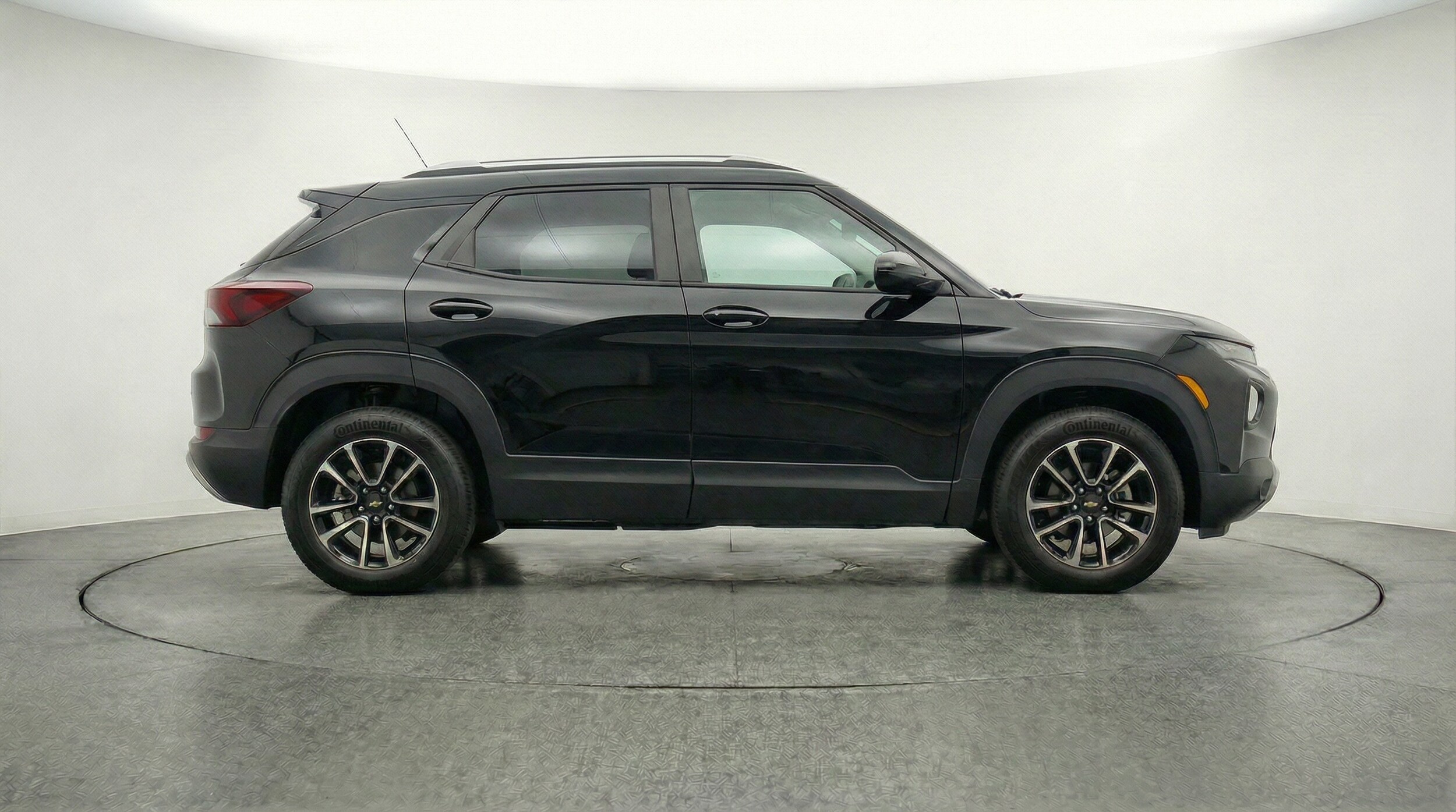 Thumbnail: 2025 Chevrolet TrailBlazer - 8