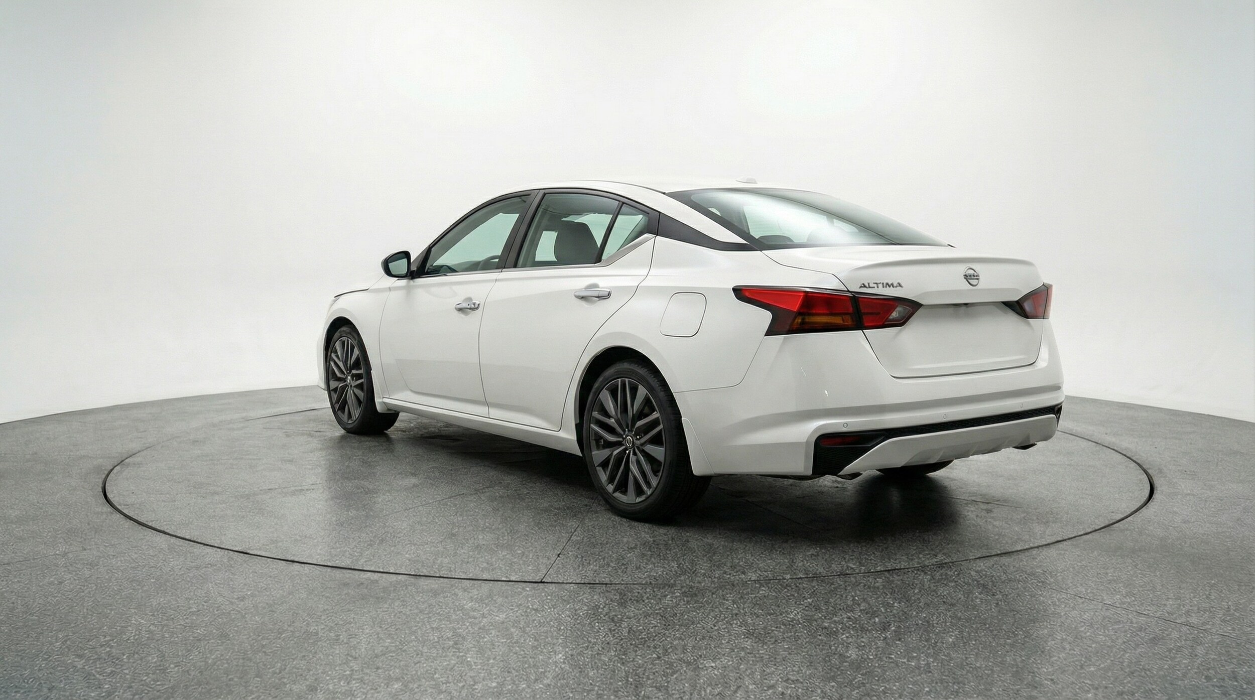 Thumbnail: 2025 Nissan Altima - 5