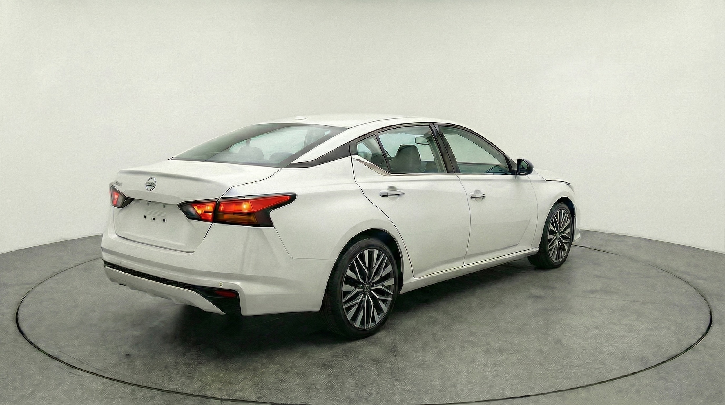 Thumbnail: 2025 Nissan Altima - 7