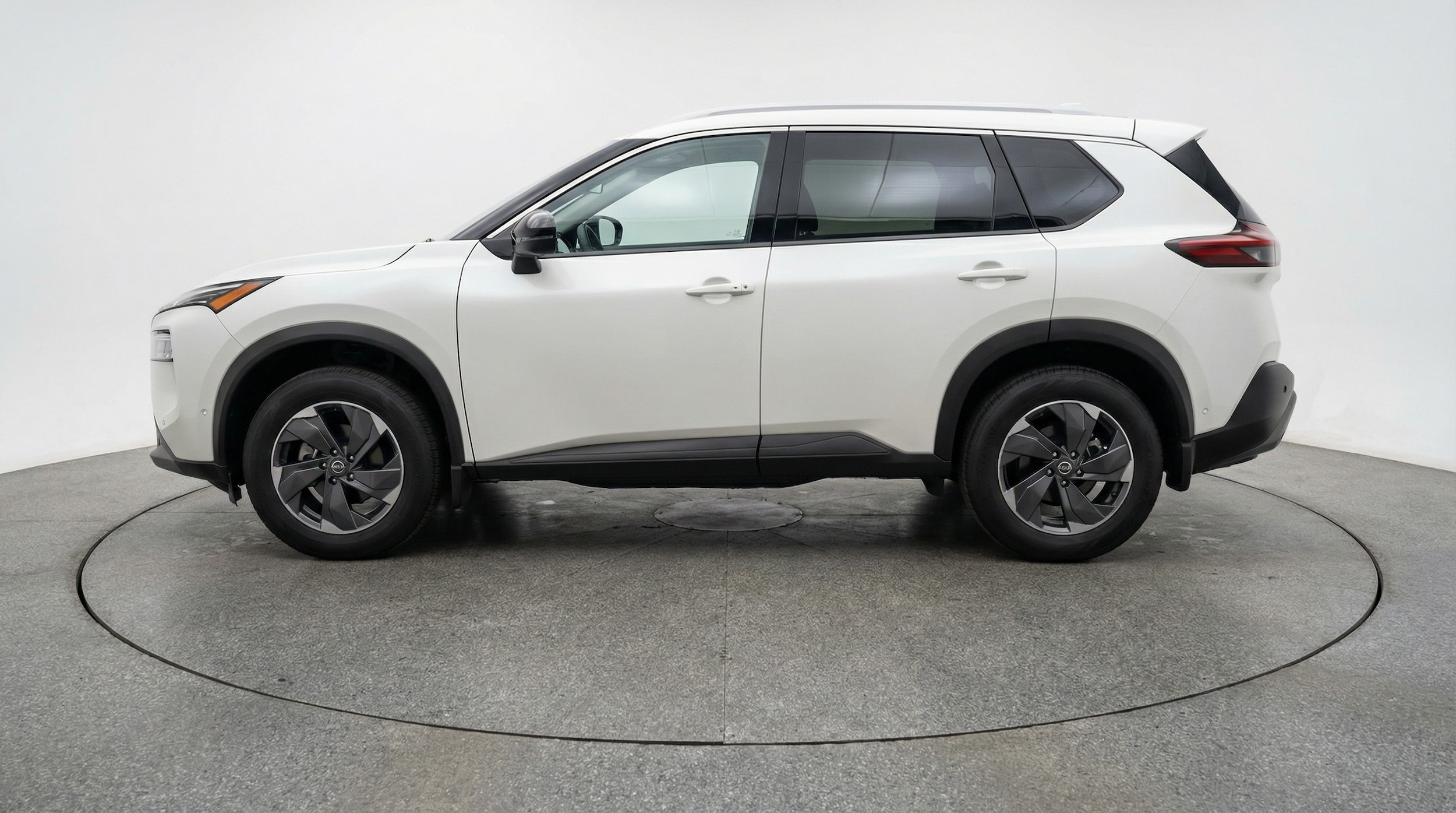 Thumbnail: 2025 Nissan Rogue - 4