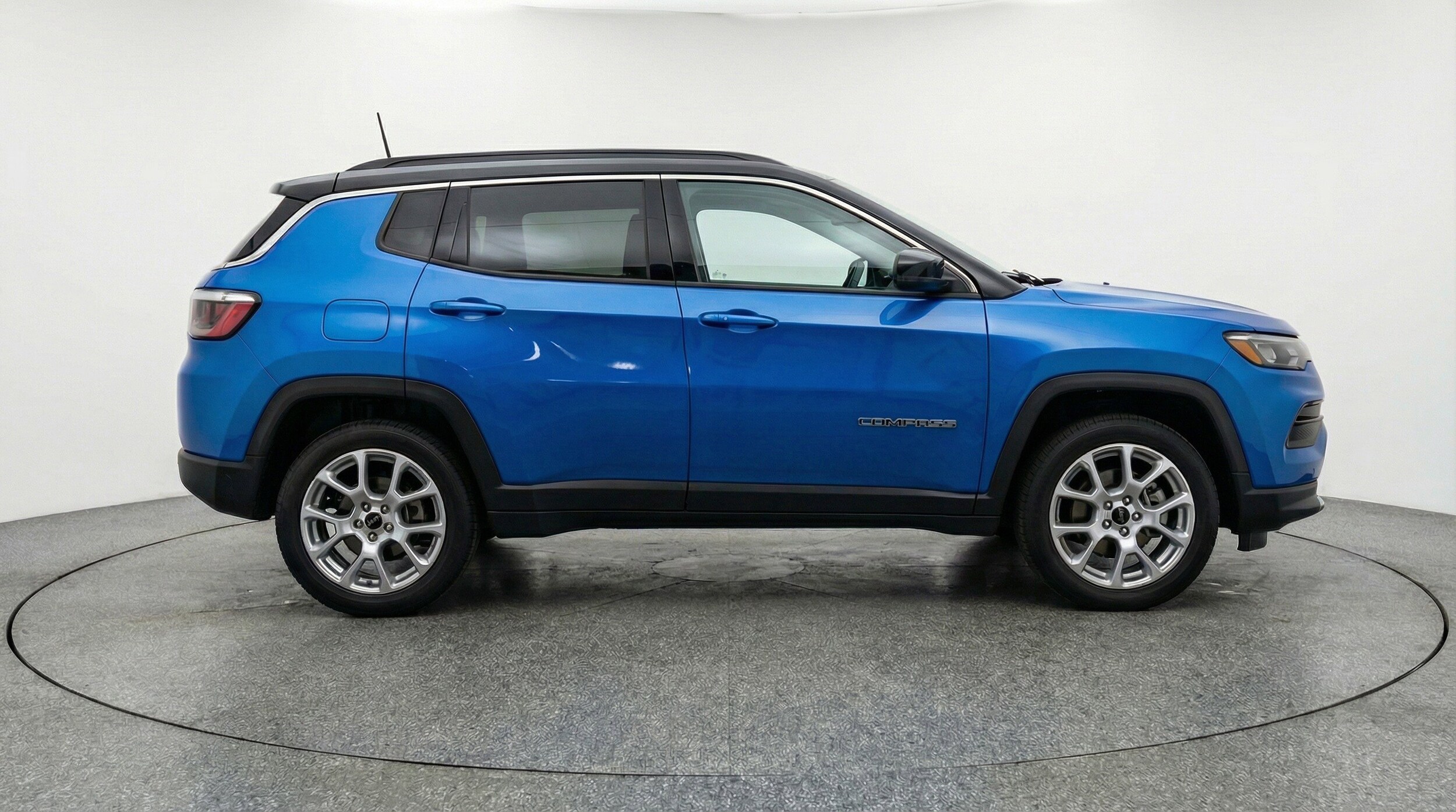 Thumbnail: 2025 Jeep Compass - 11