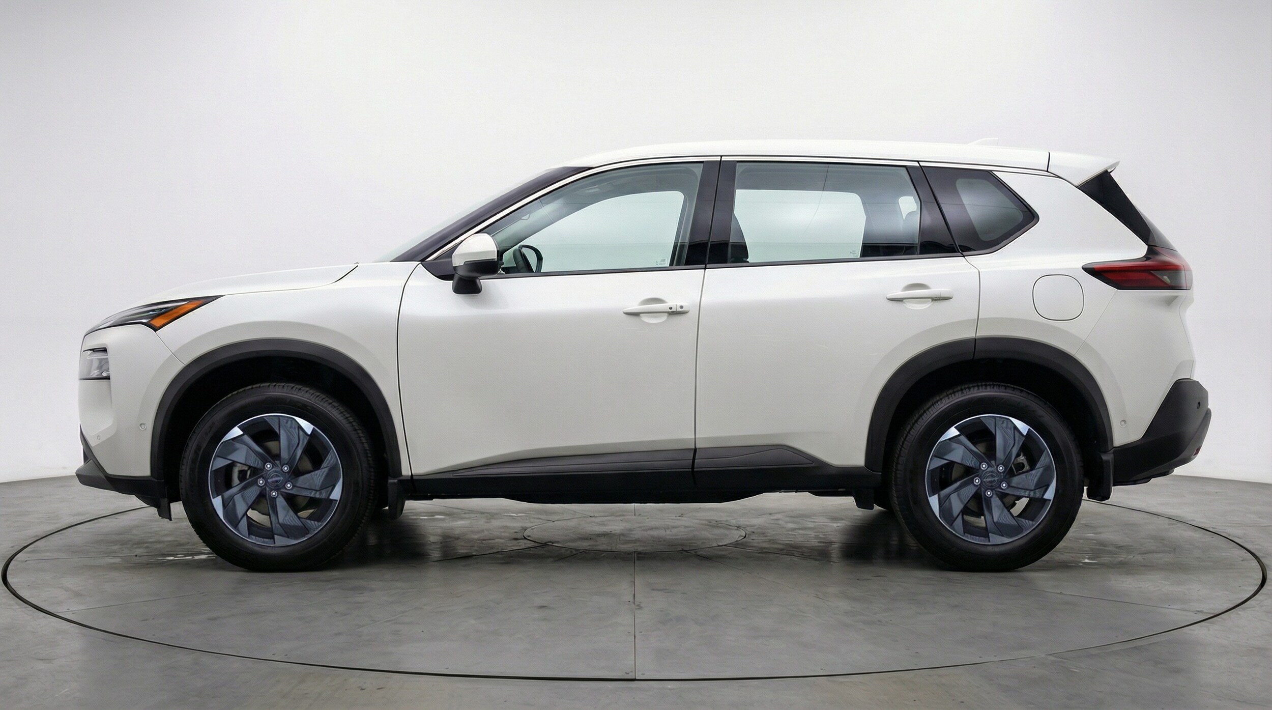 Thumbnail: 2025 Nissan Rogue - 4