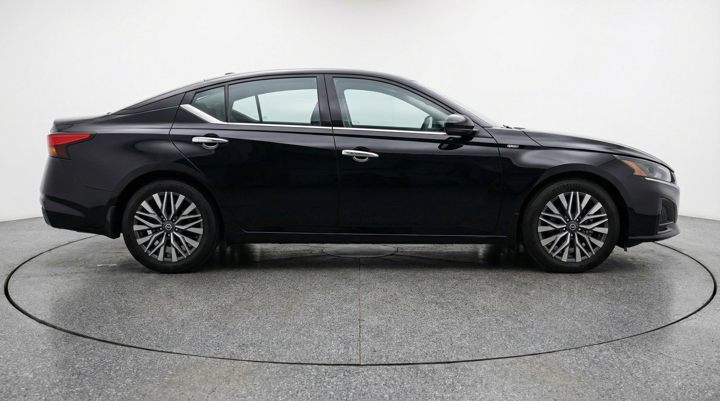 Thumbnail: 2025 Nissan Altima - 11