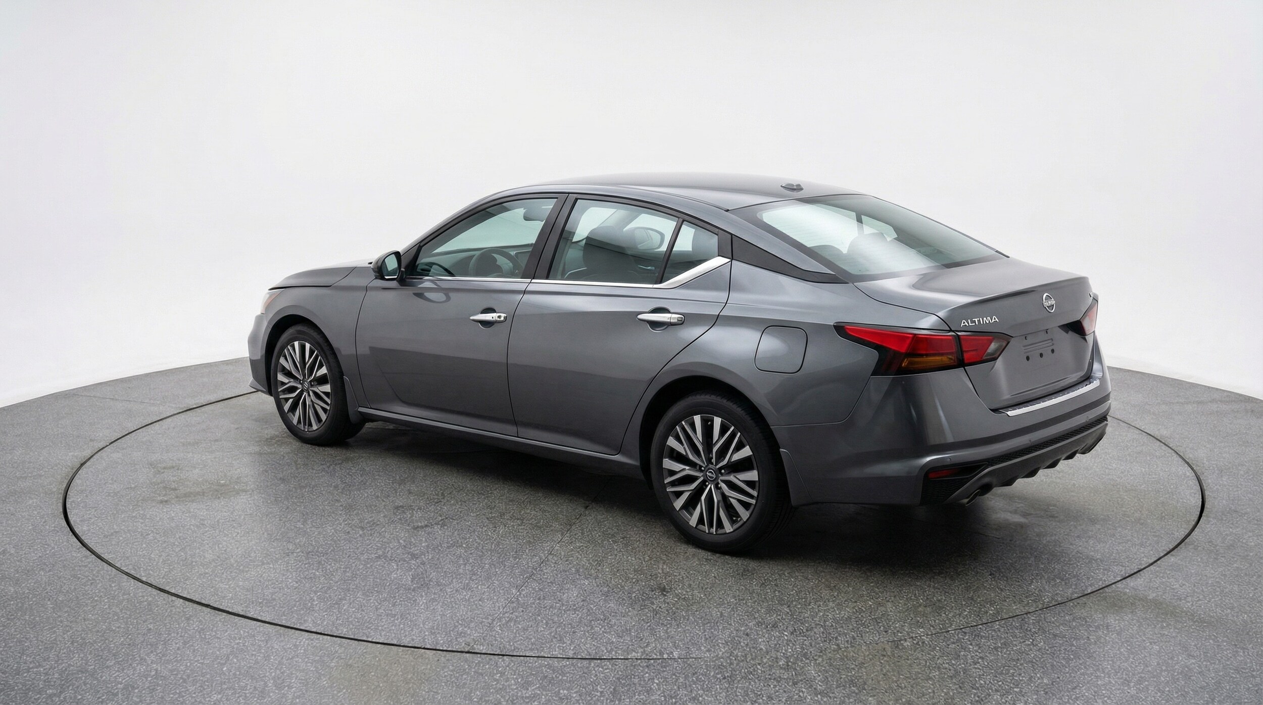 Thumbnail: 2025 Nissan Altima - 5