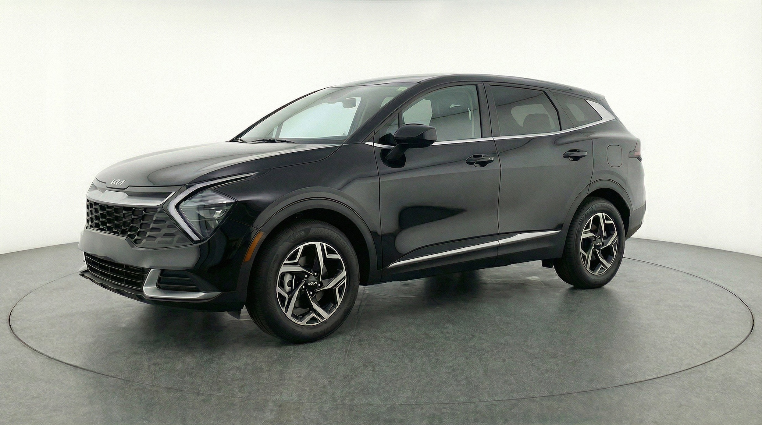 Thumbnail: 2025 Kia Sportage - 3