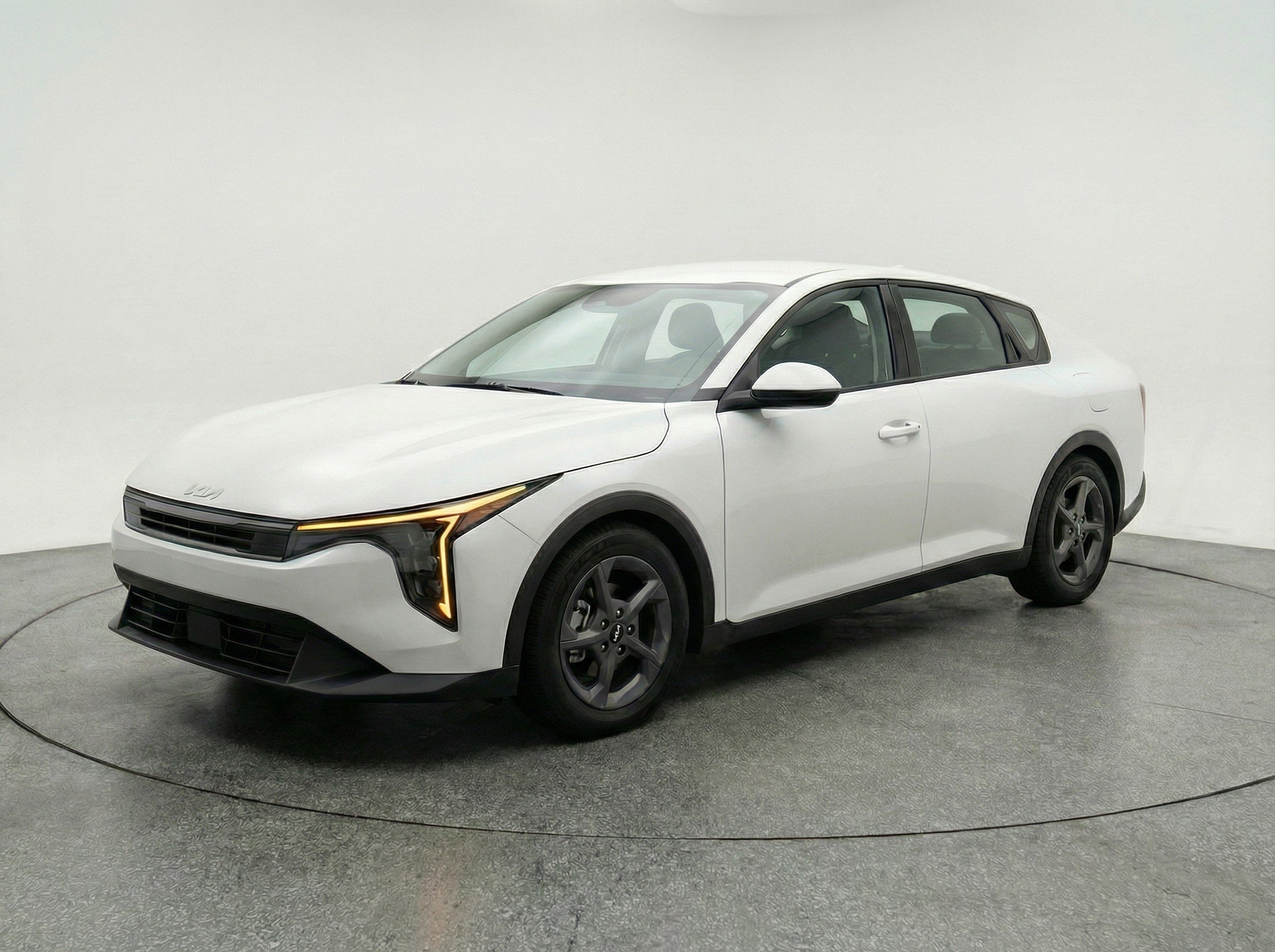 Thumbnail: 2025 Kia K4 - 3