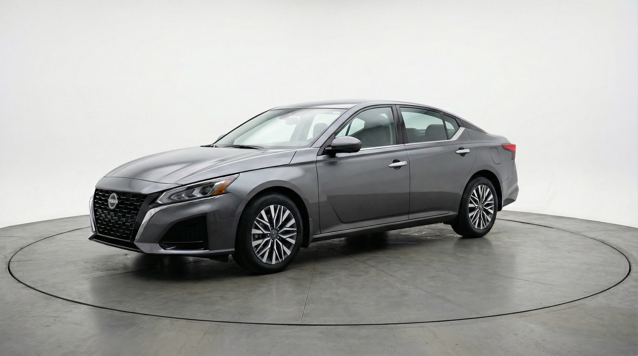 Thumbnail: 2025 Nissan Altima - 3