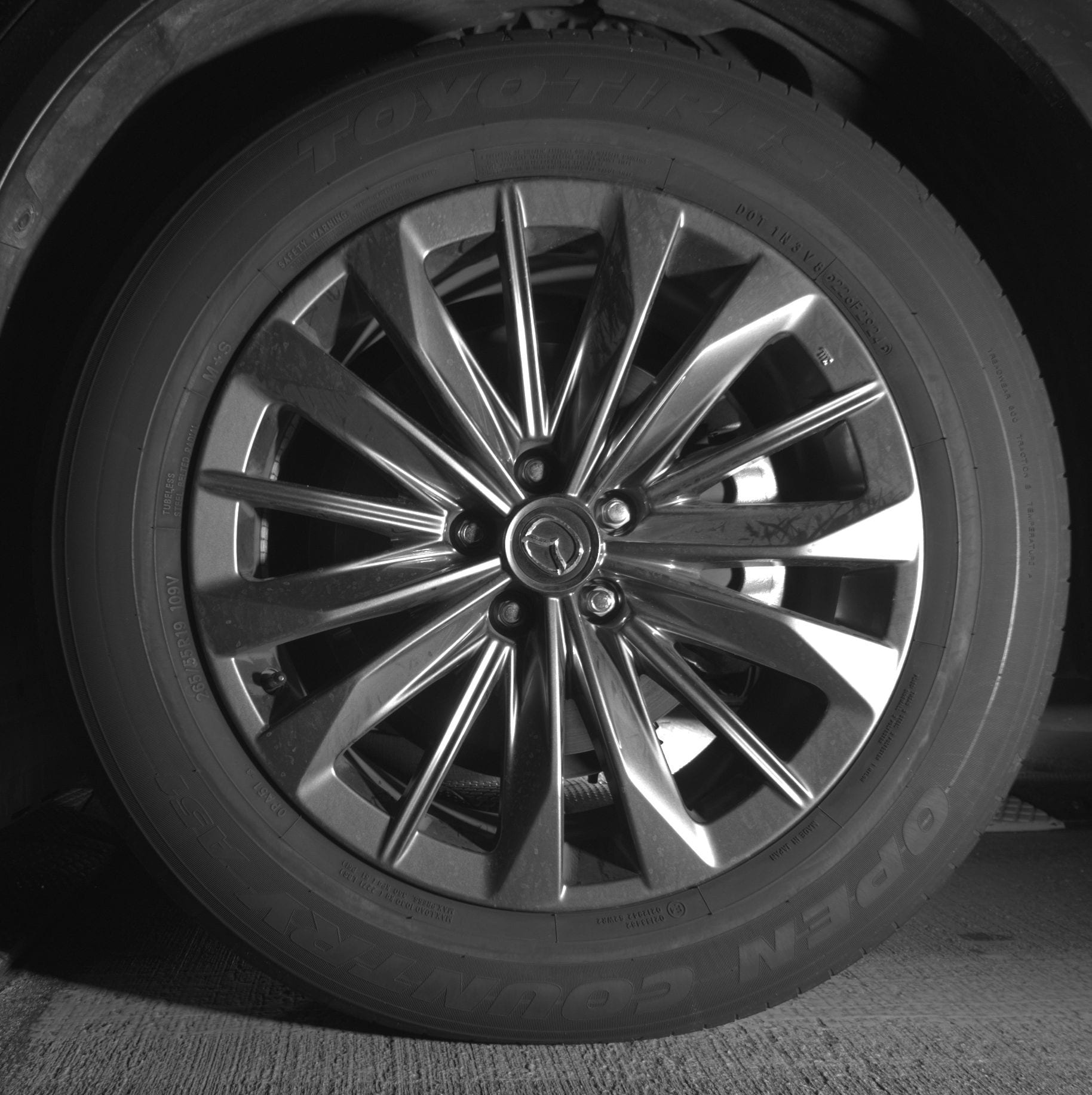 Thumbnail: 2025 Mazda CX-70 - 9