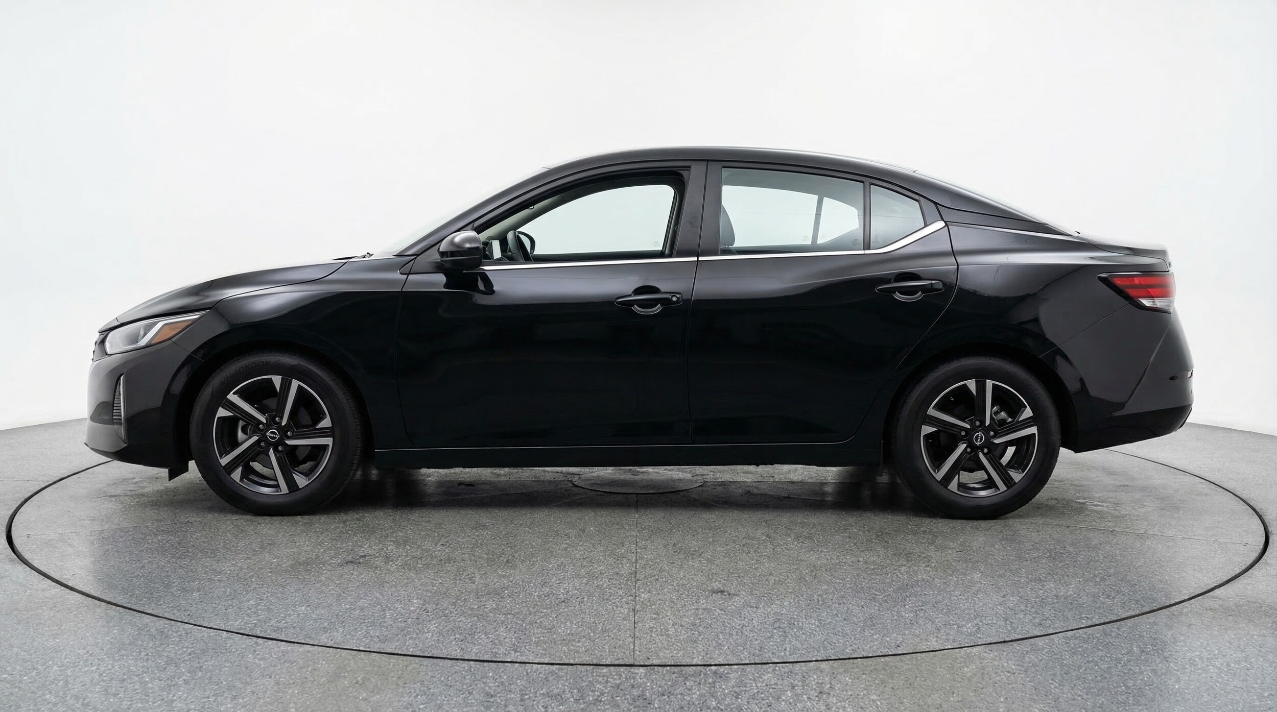 Thumbnail: 2025 Nissan Sentra - 4