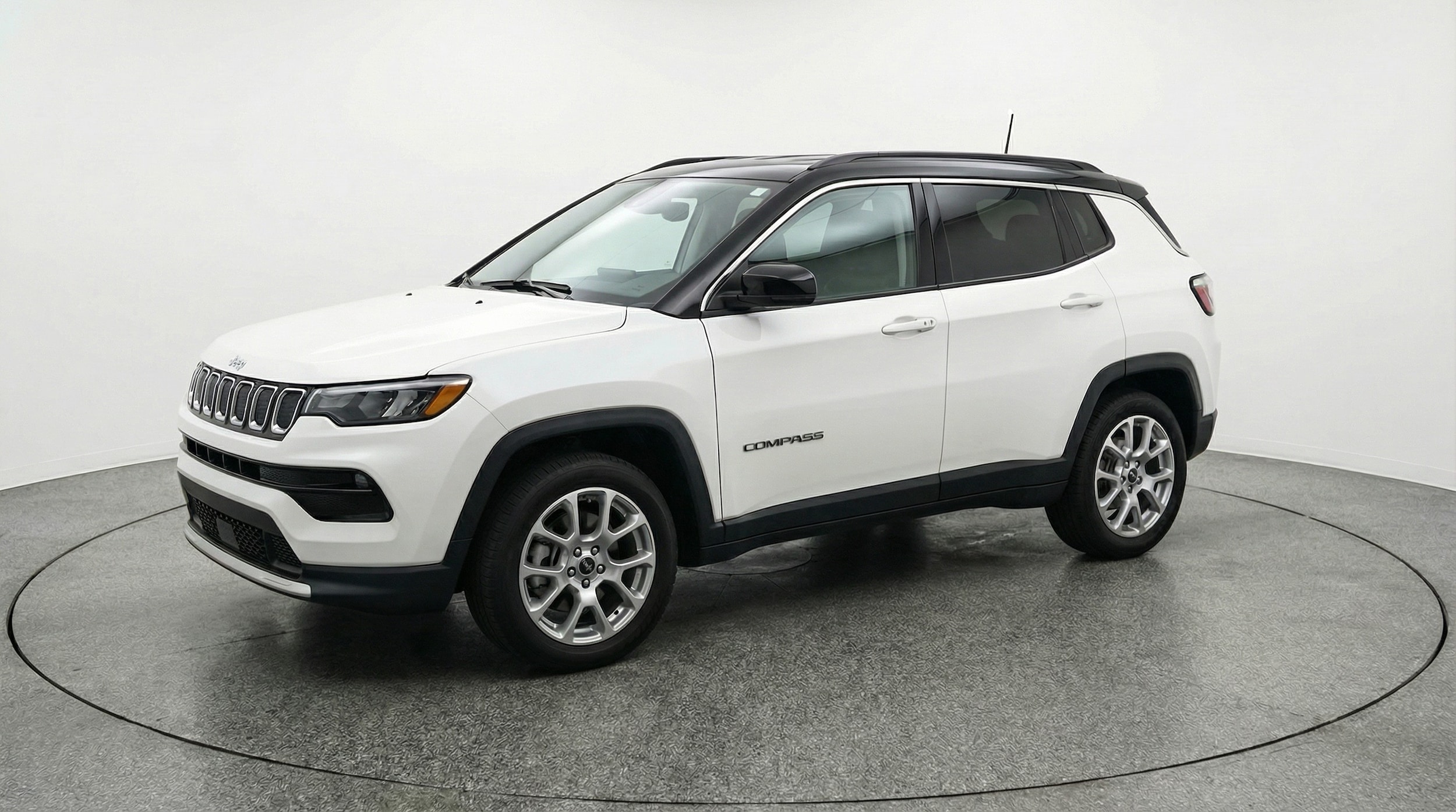 Thumbnail: 2025 Jeep Compass - 3