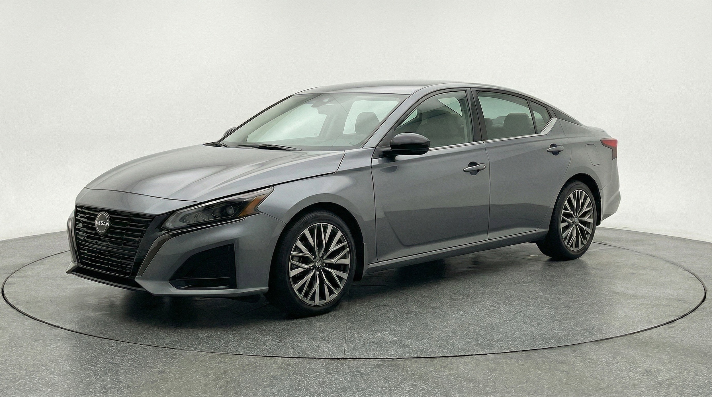 Thumbnail: 2025 Nissan Altima - 3