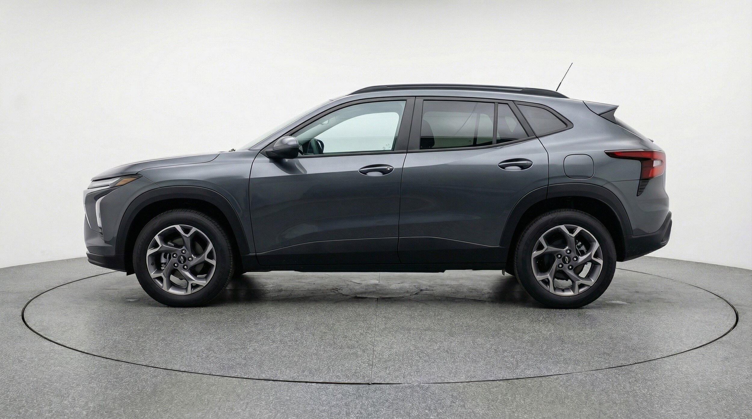 Thumbnail: 2025 Chevrolet Trax - 5