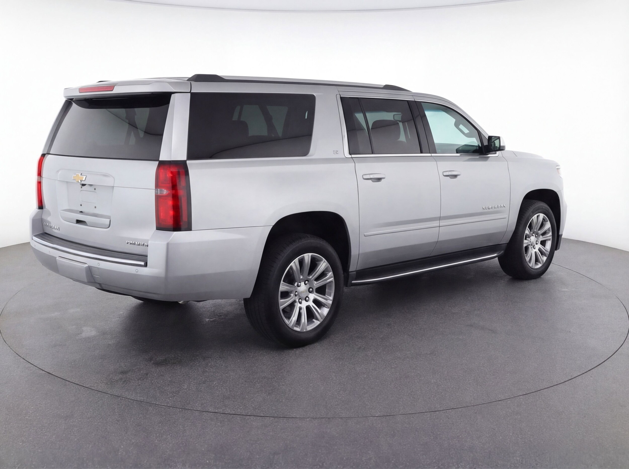 Thumbnail: 2023 Chevrolet Suburban - 9