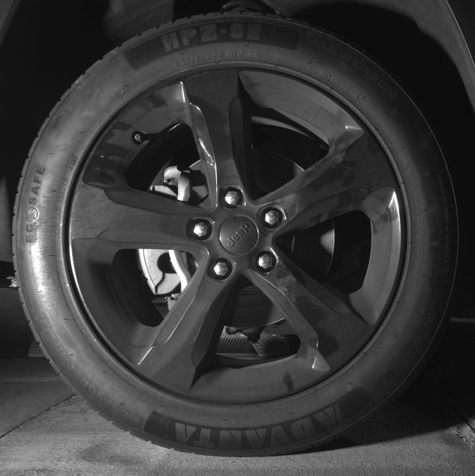 Thumbnail: 2024 Jeep Grand Cherokee - 10