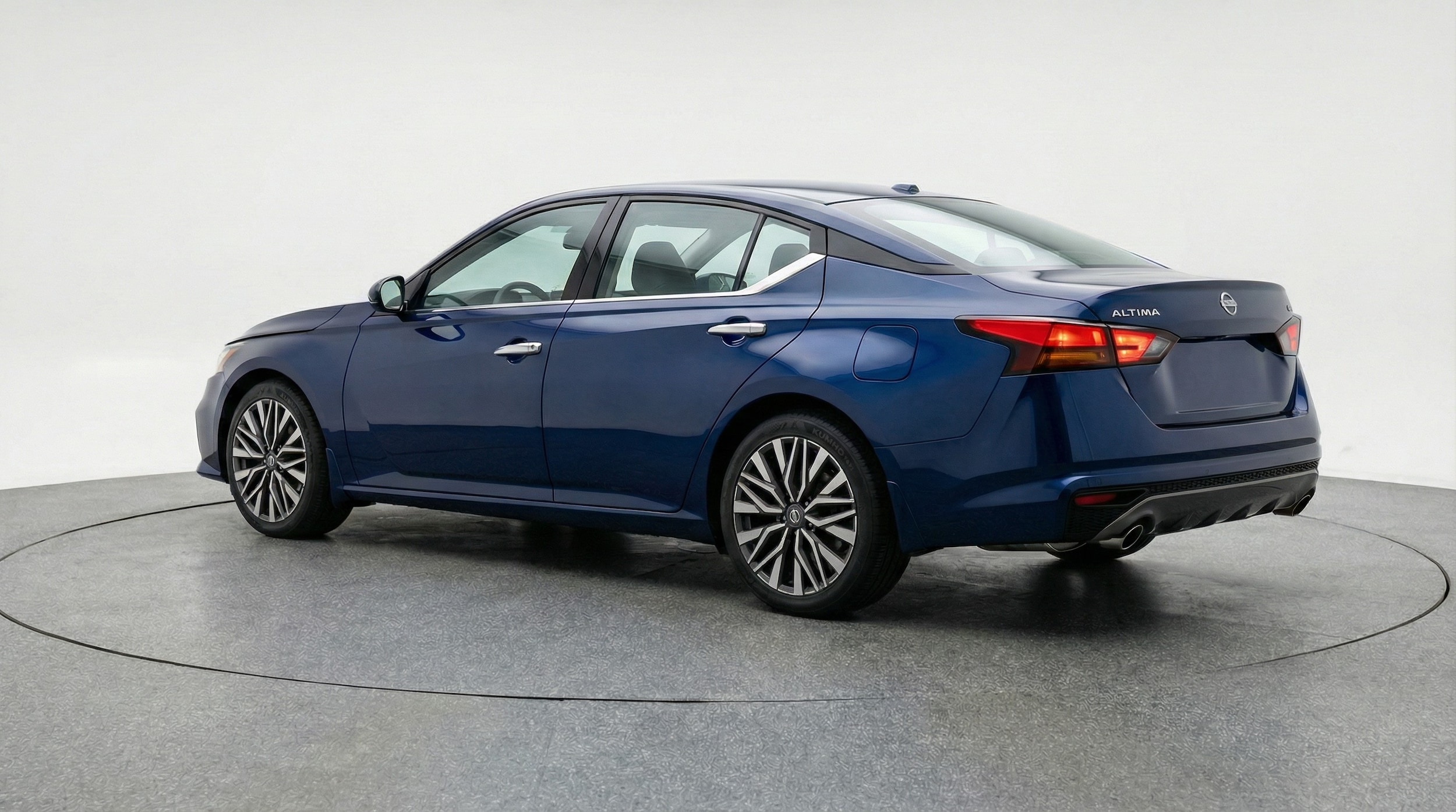 Thumbnail: 2025 Nissan Altima - 5